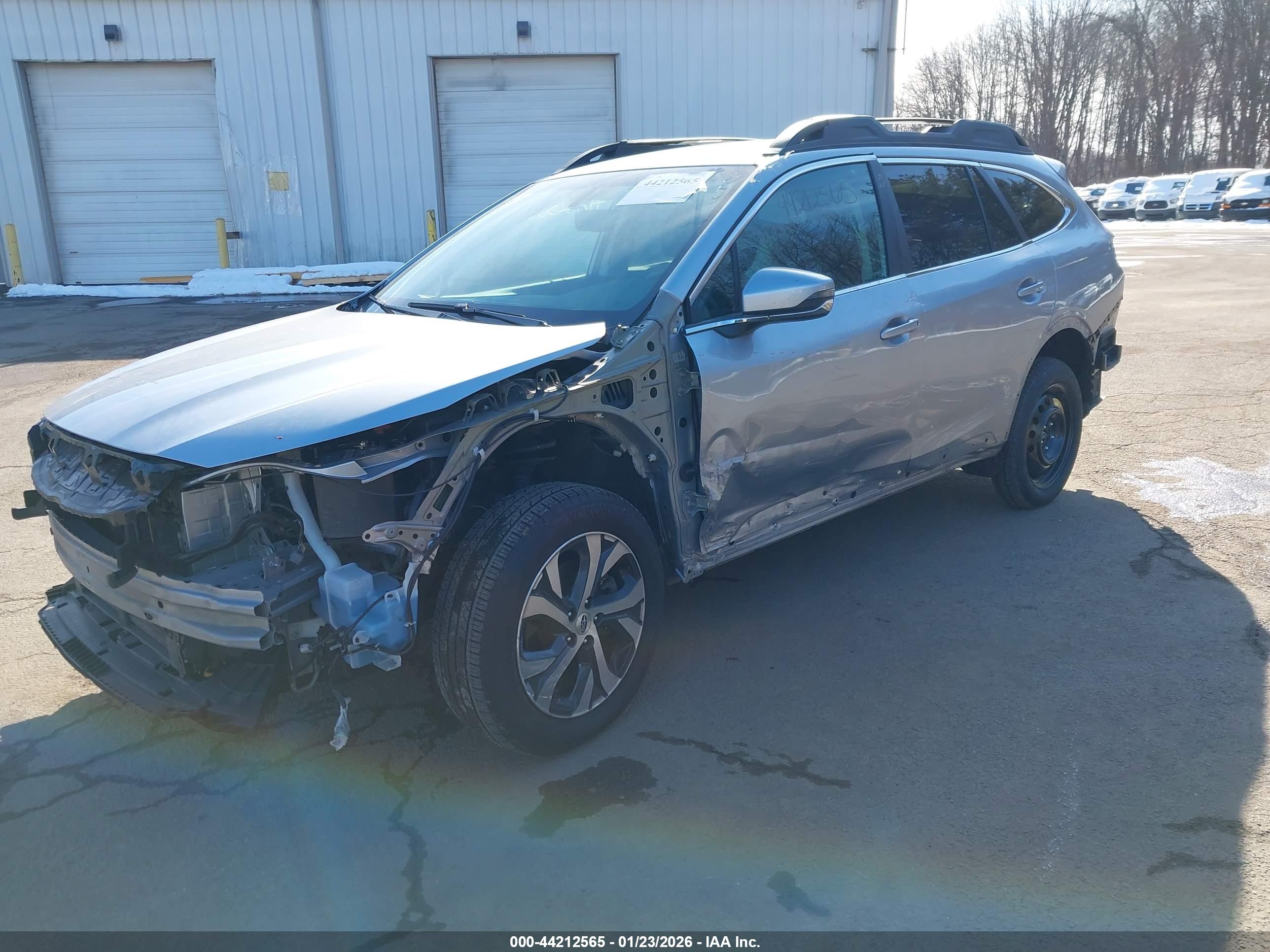 SUBARU OUTBACK image 2