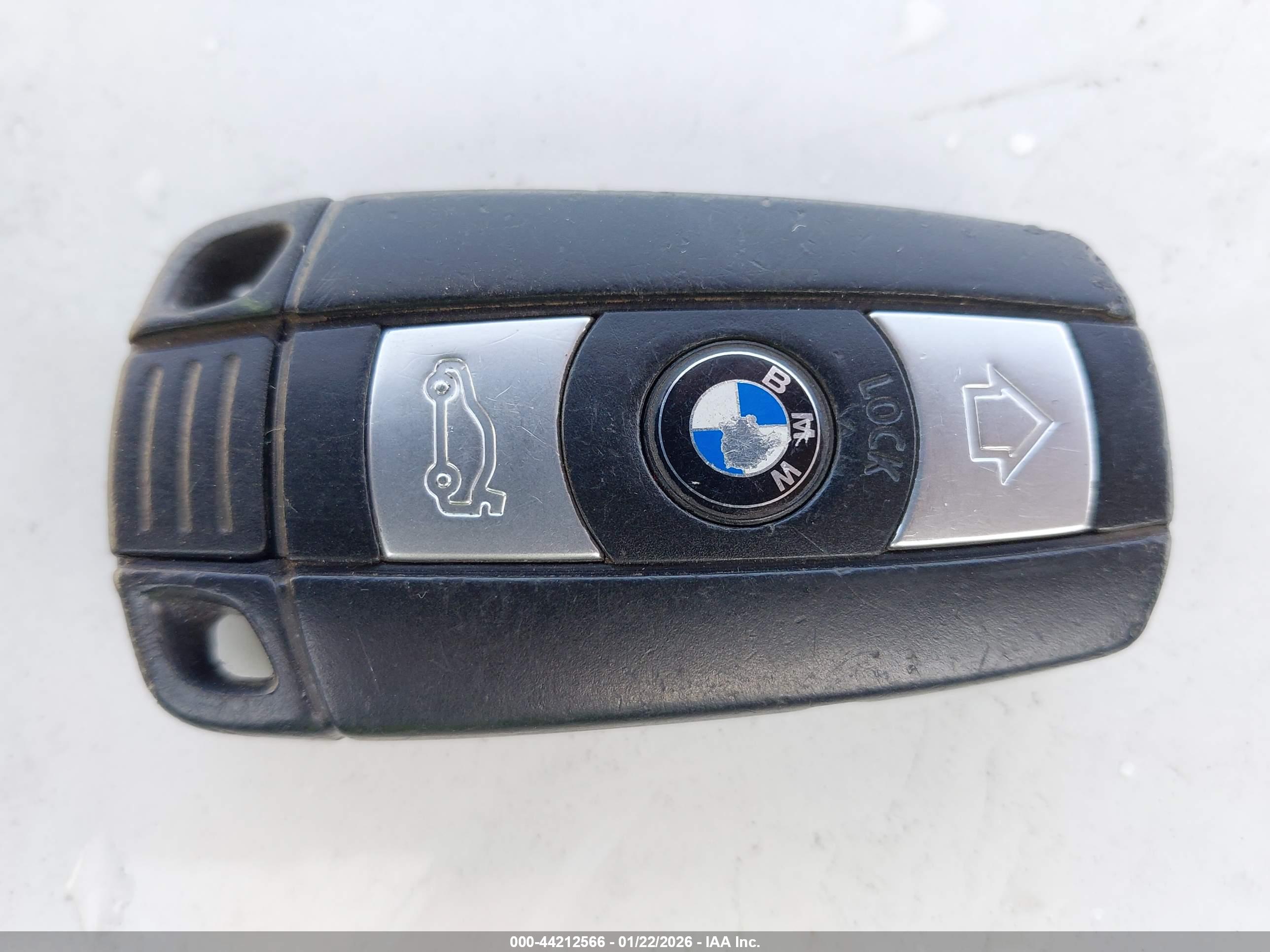 BMW 328I image 11