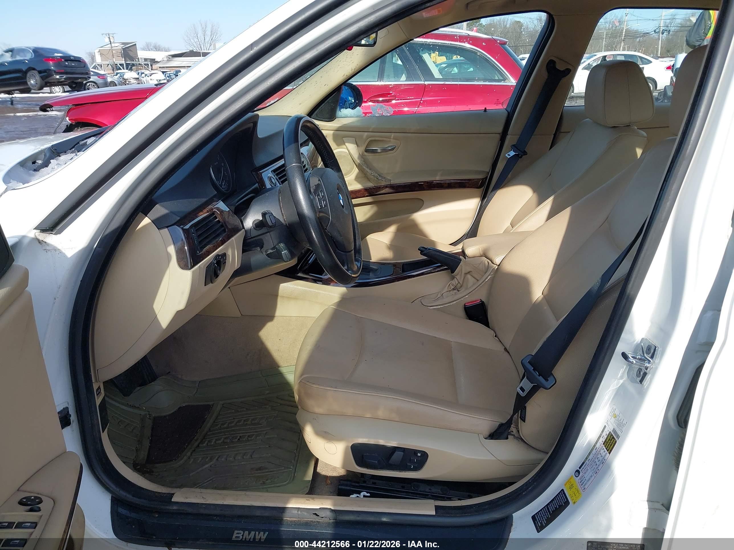 BMW 328I image 5
