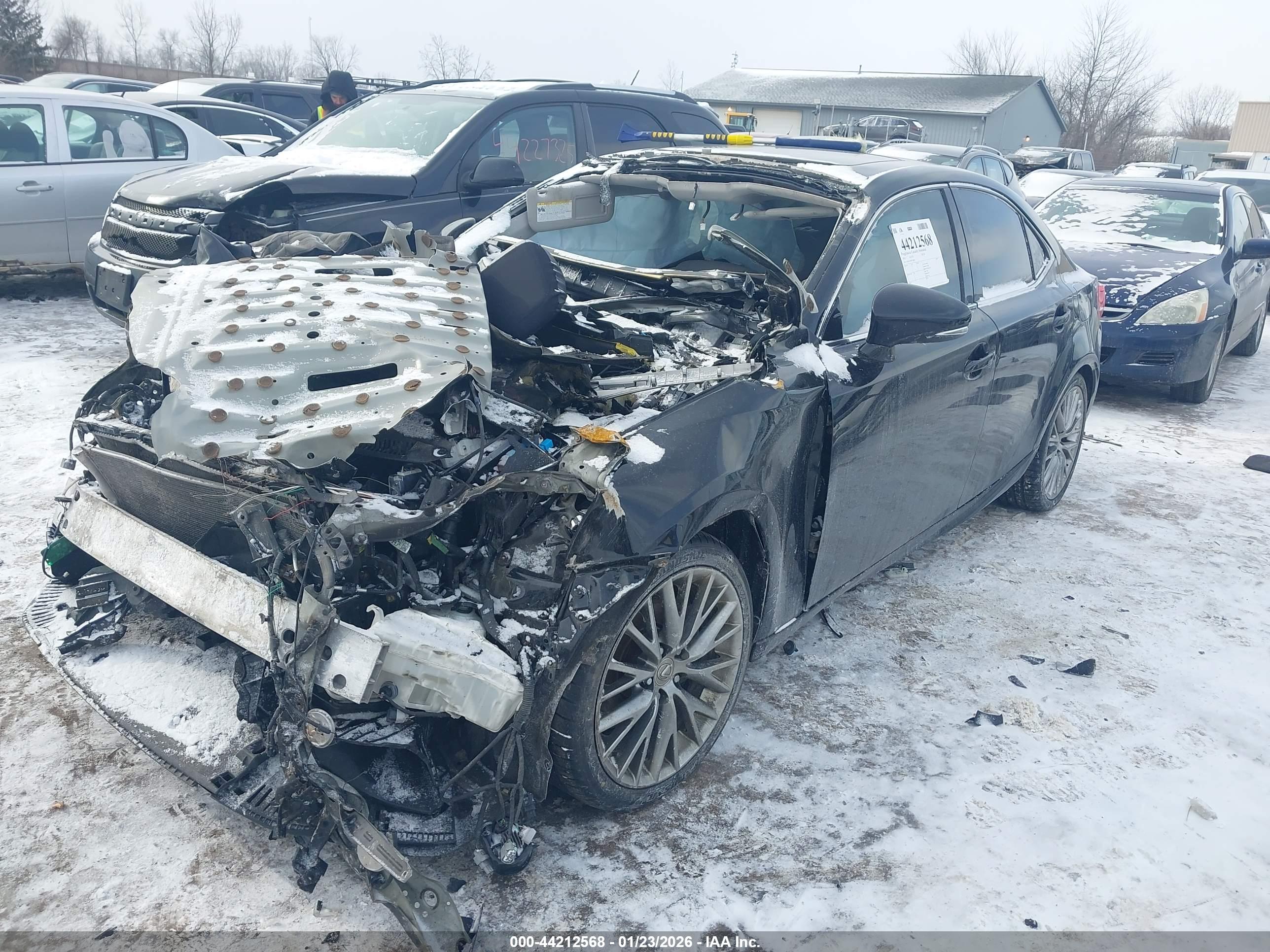 LEXUS IS image 2