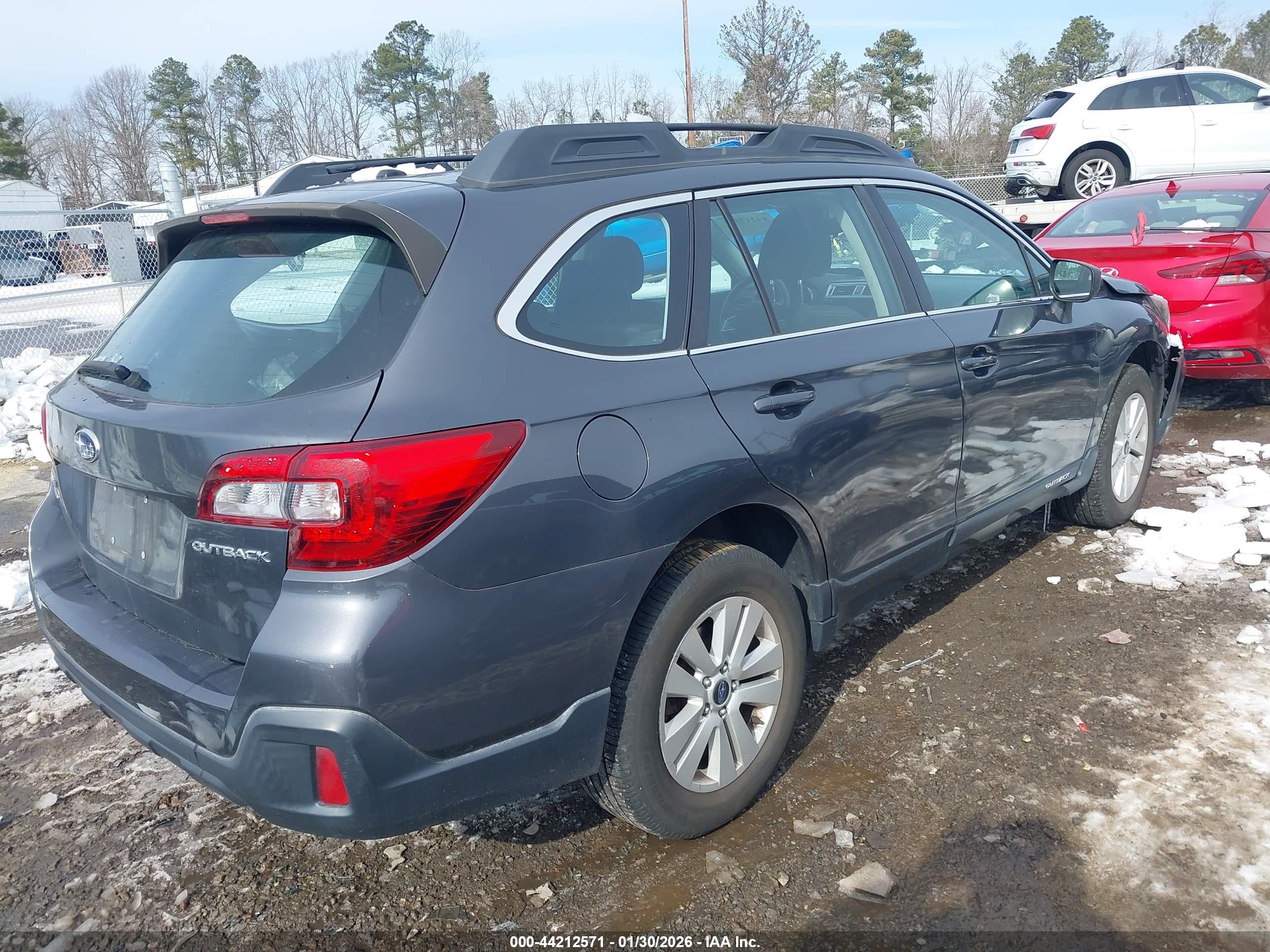 SUBARU OUTBACK image 4