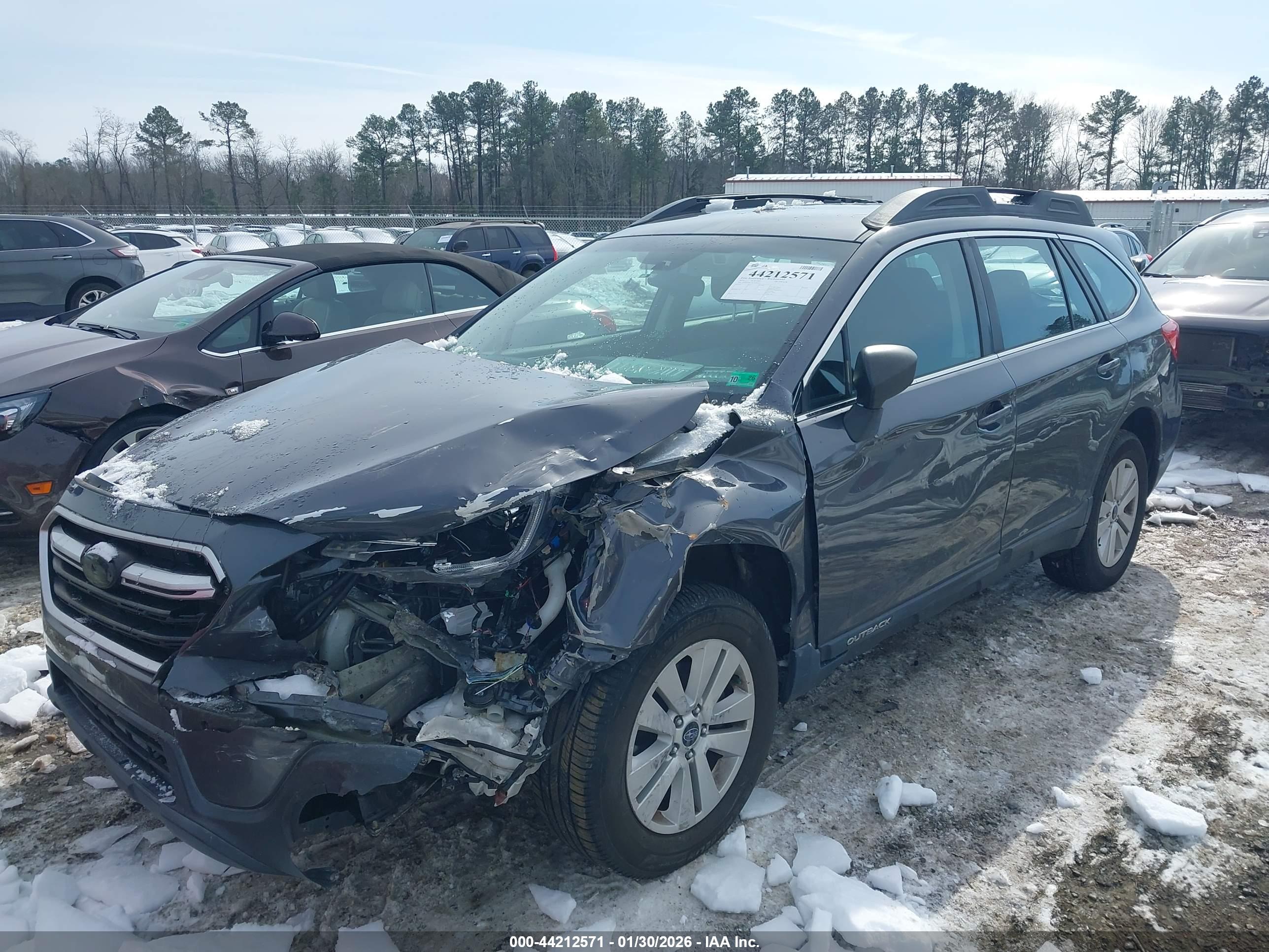 SUBARU OUTBACK image 6