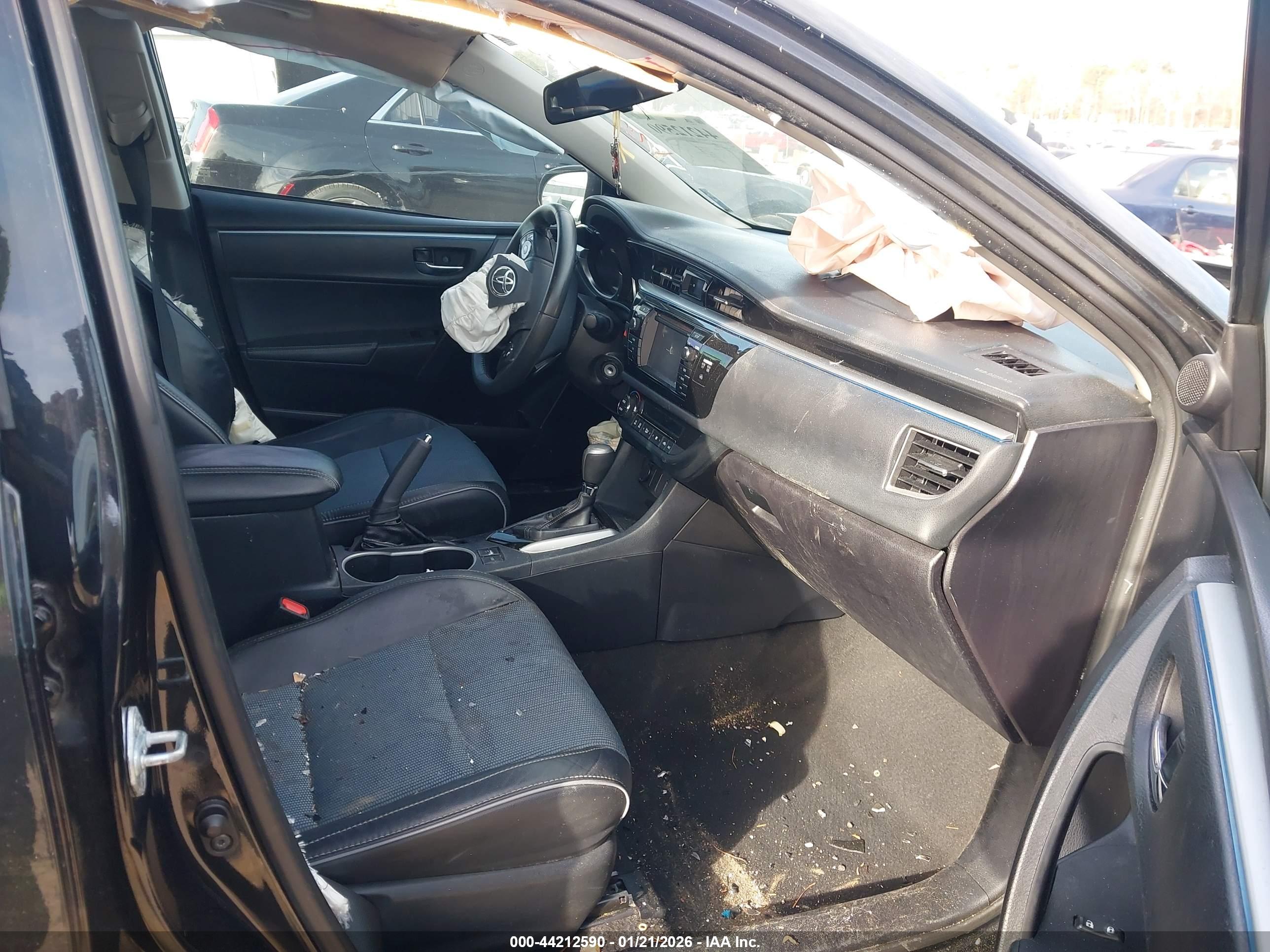 TOYOTA COROLLA image 5