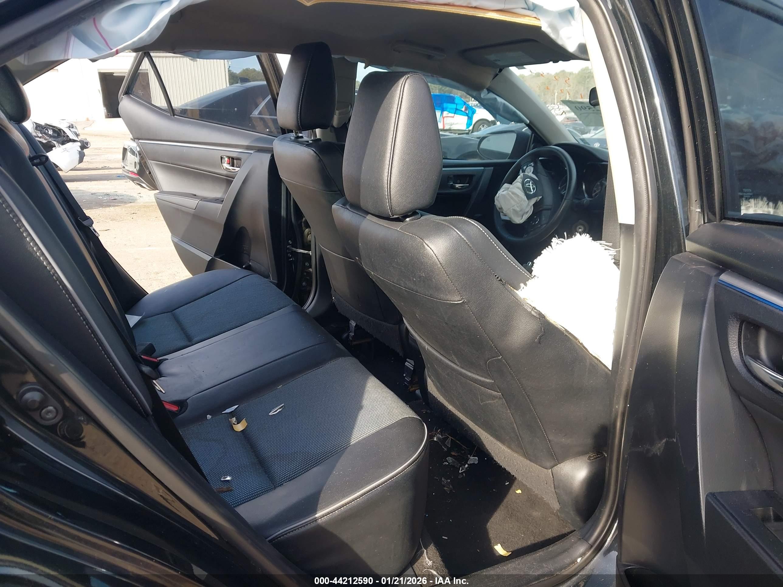 TOYOTA COROLLA image 8