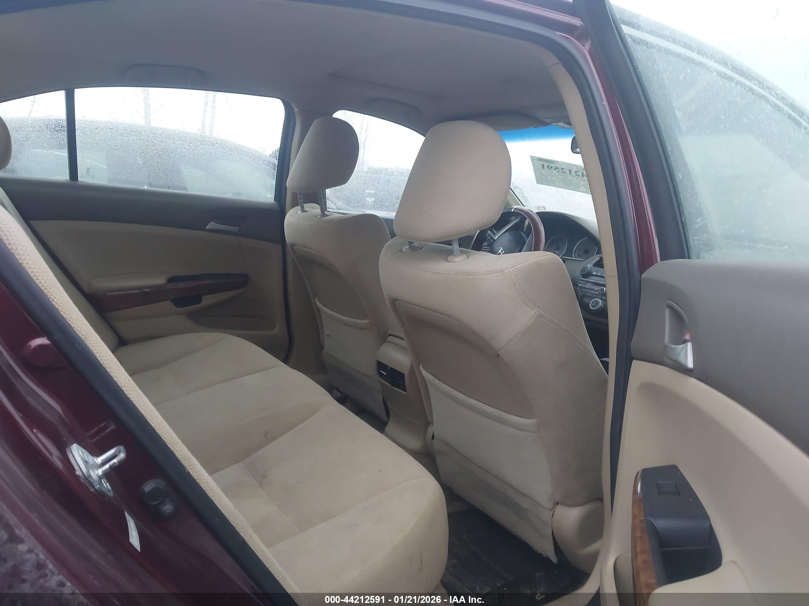 HONDA ACCORD image 8