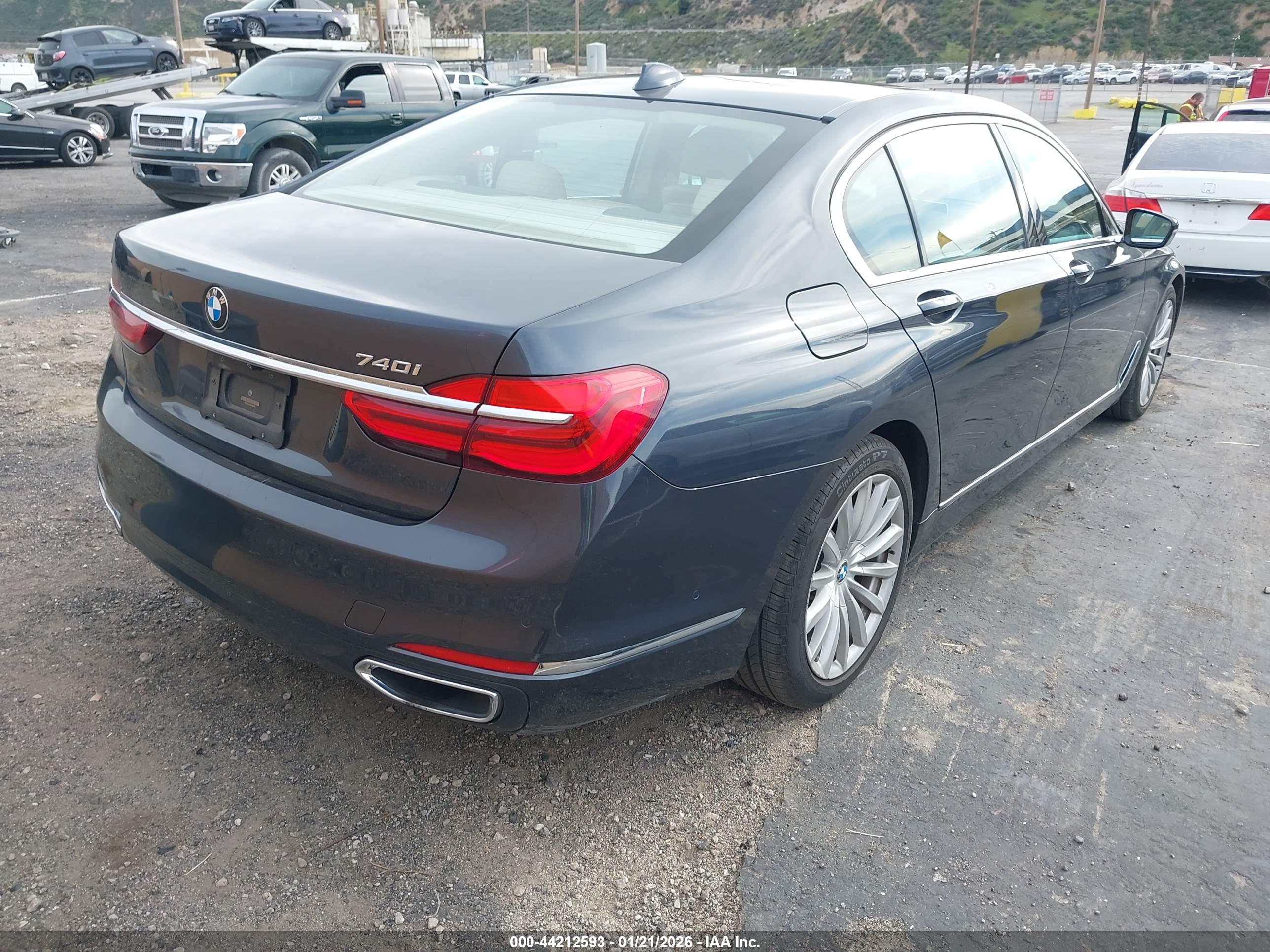 BMW 740I image 4