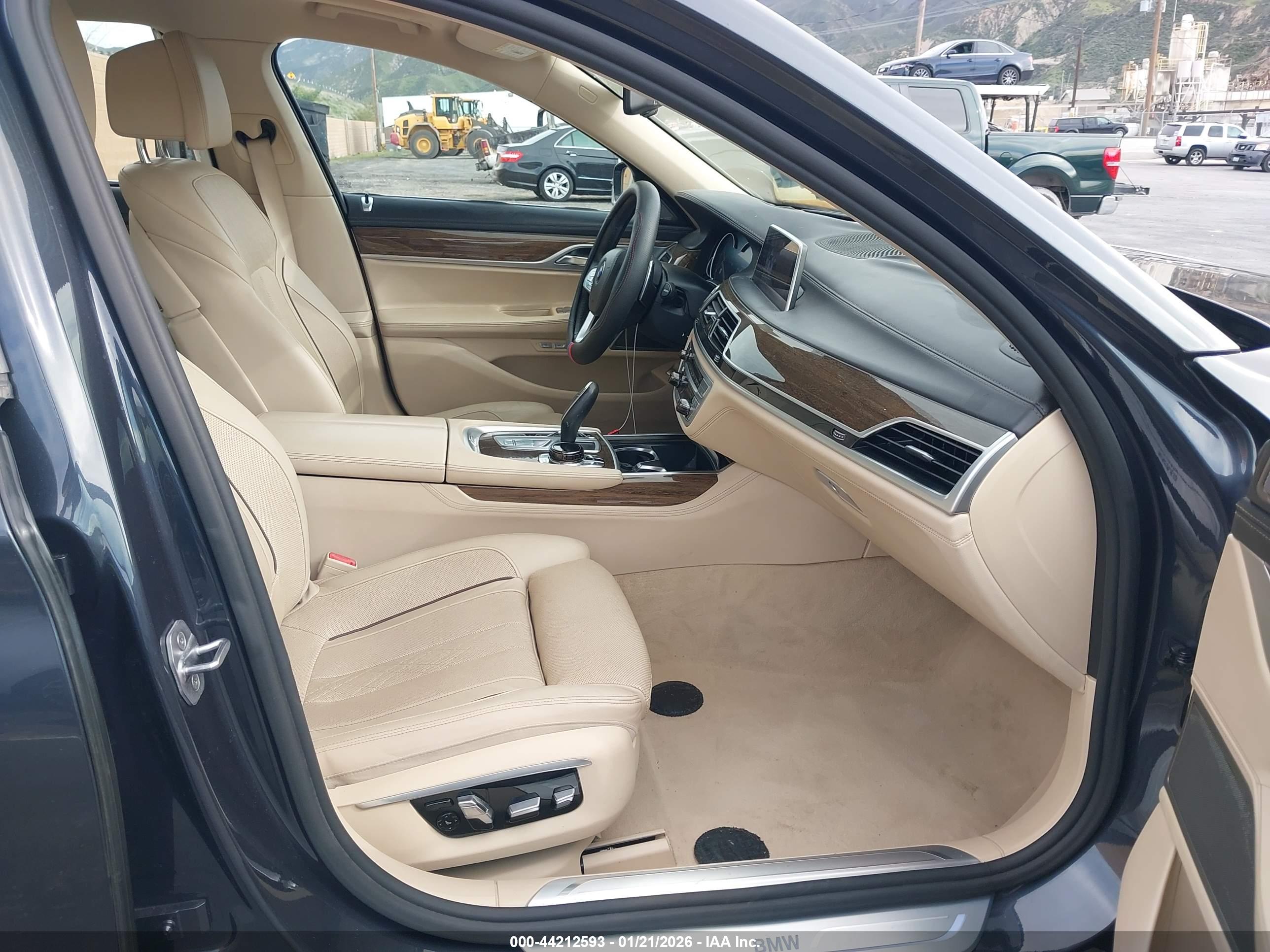 BMW 740I image 5