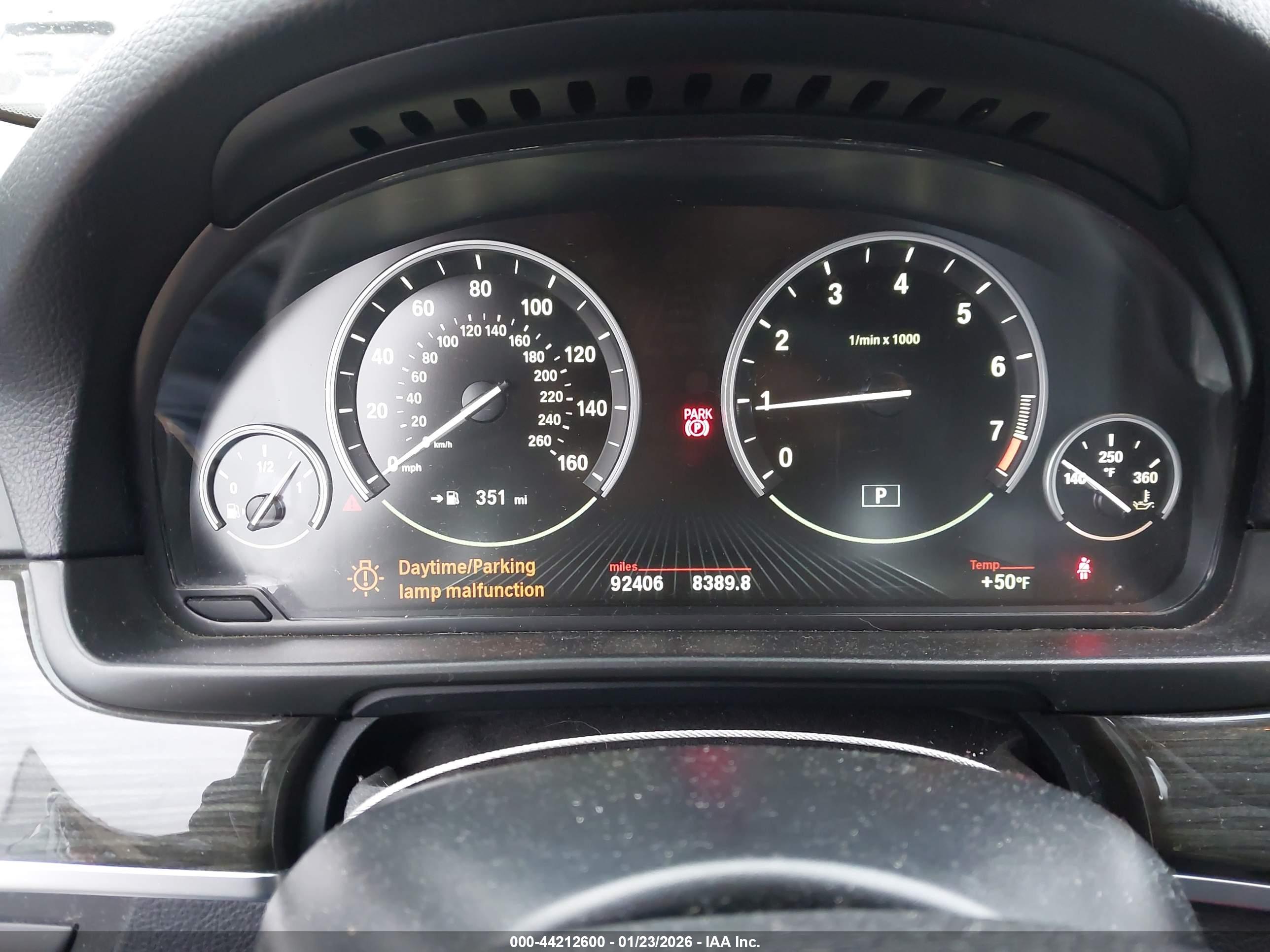 BMW 528I image 7