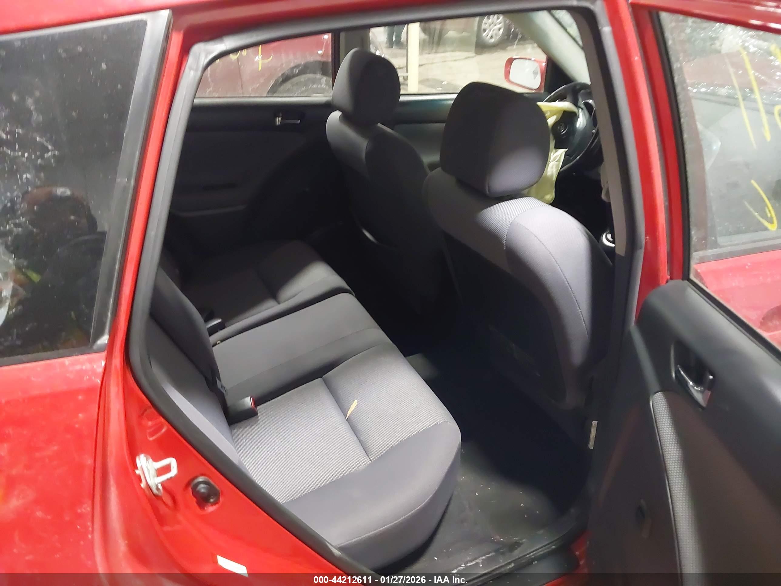 TOYOTA MATRIX image 8