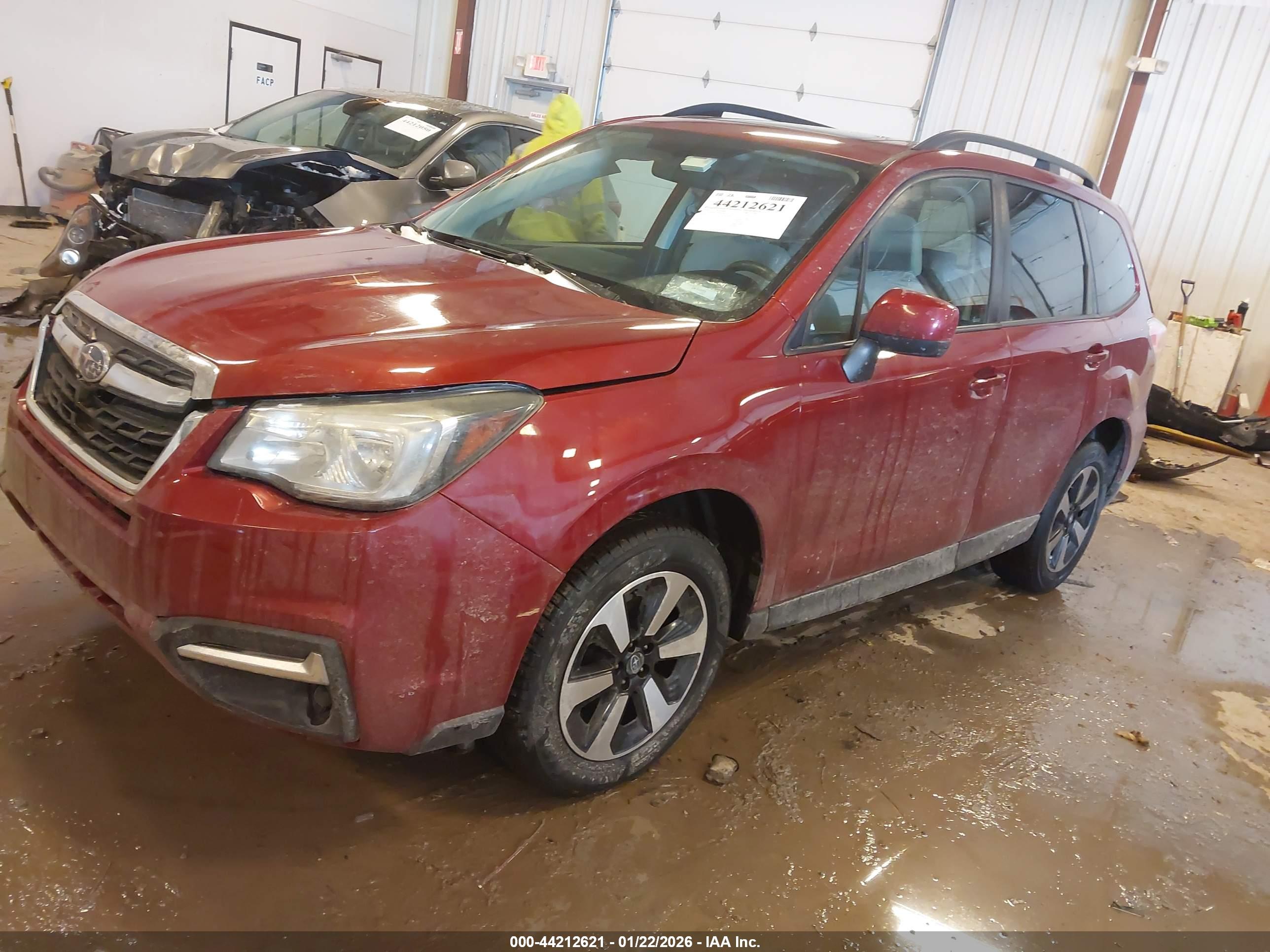 SUBARU FORESTER image 2