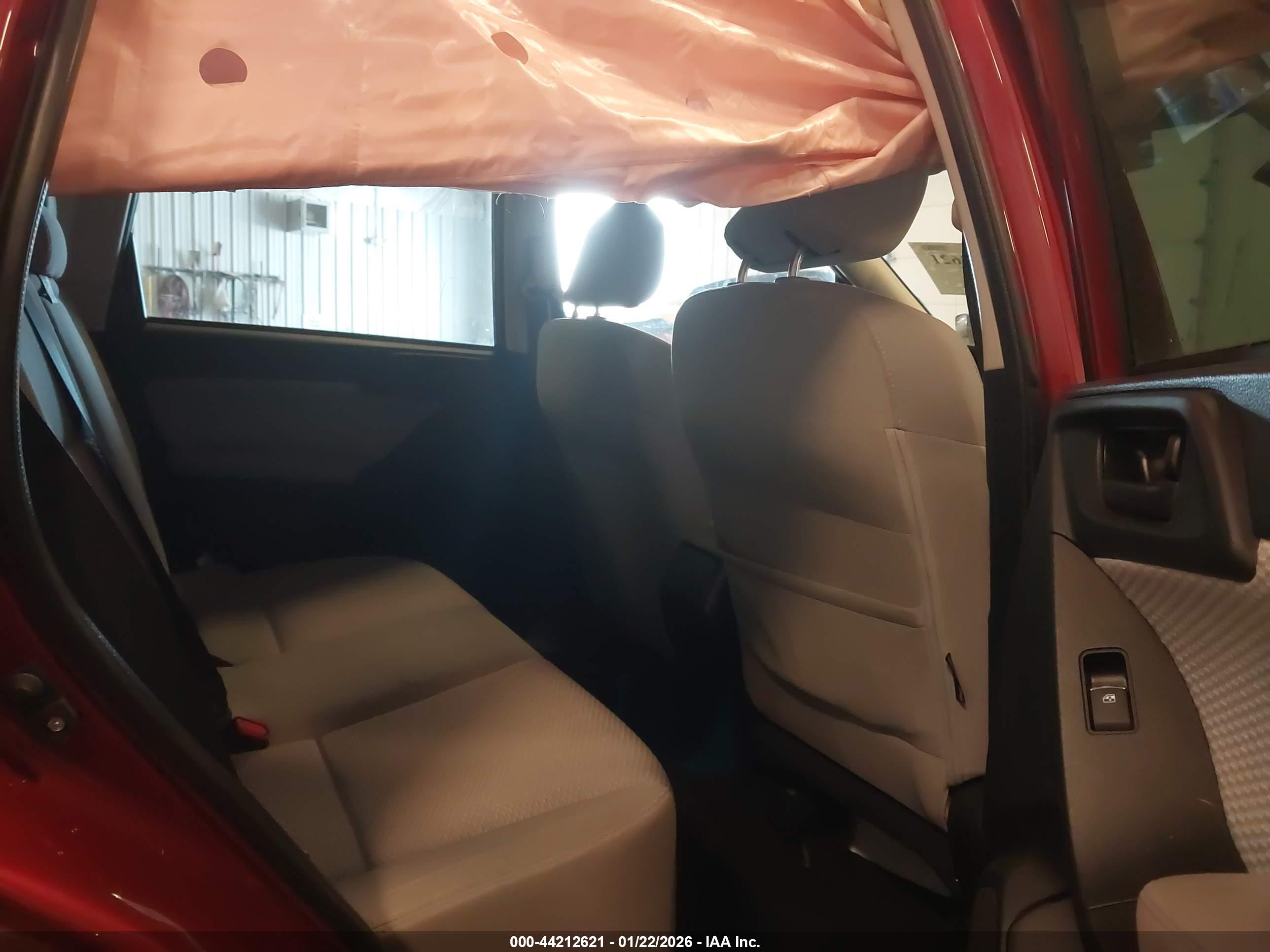 SUBARU FORESTER image 8