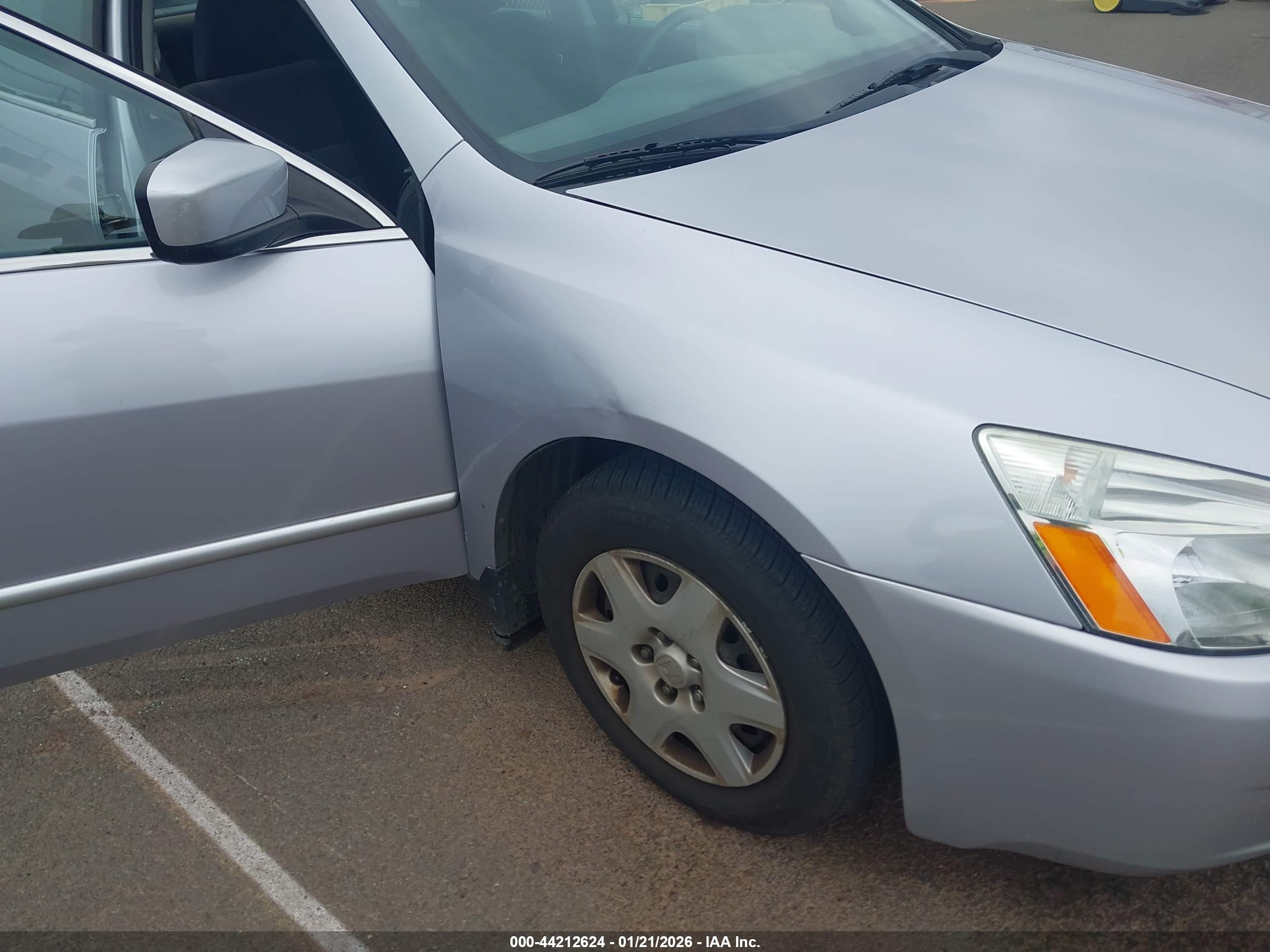 HONDA ACCORD image 6