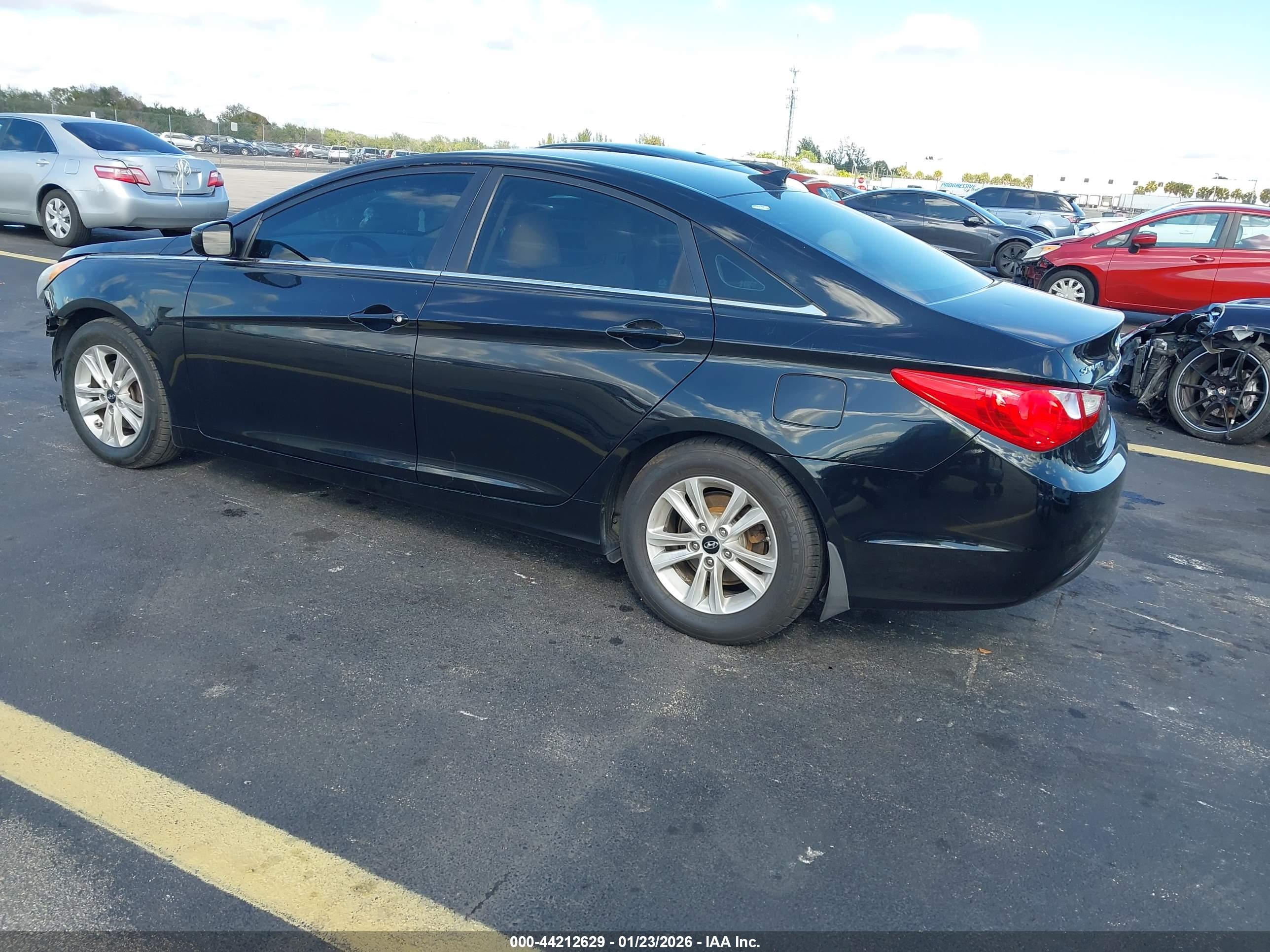 HYUNDAI SONATA image 3