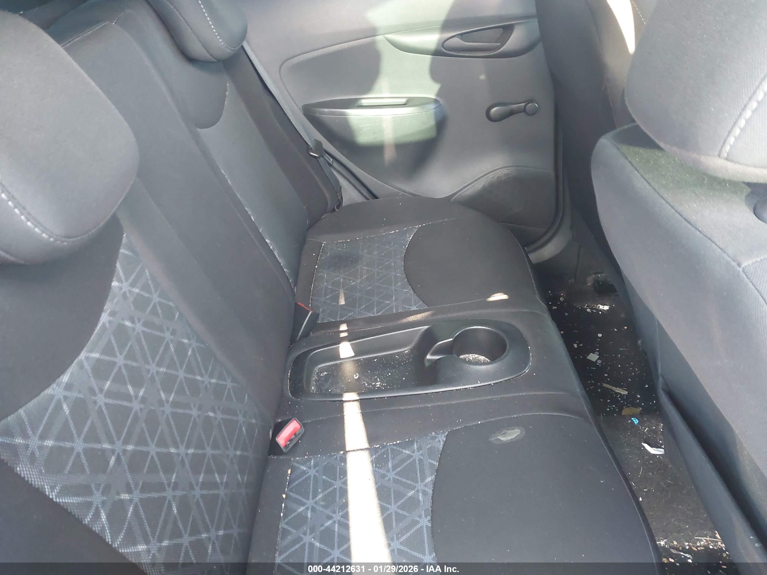 CHEVROLET SPARK image 8