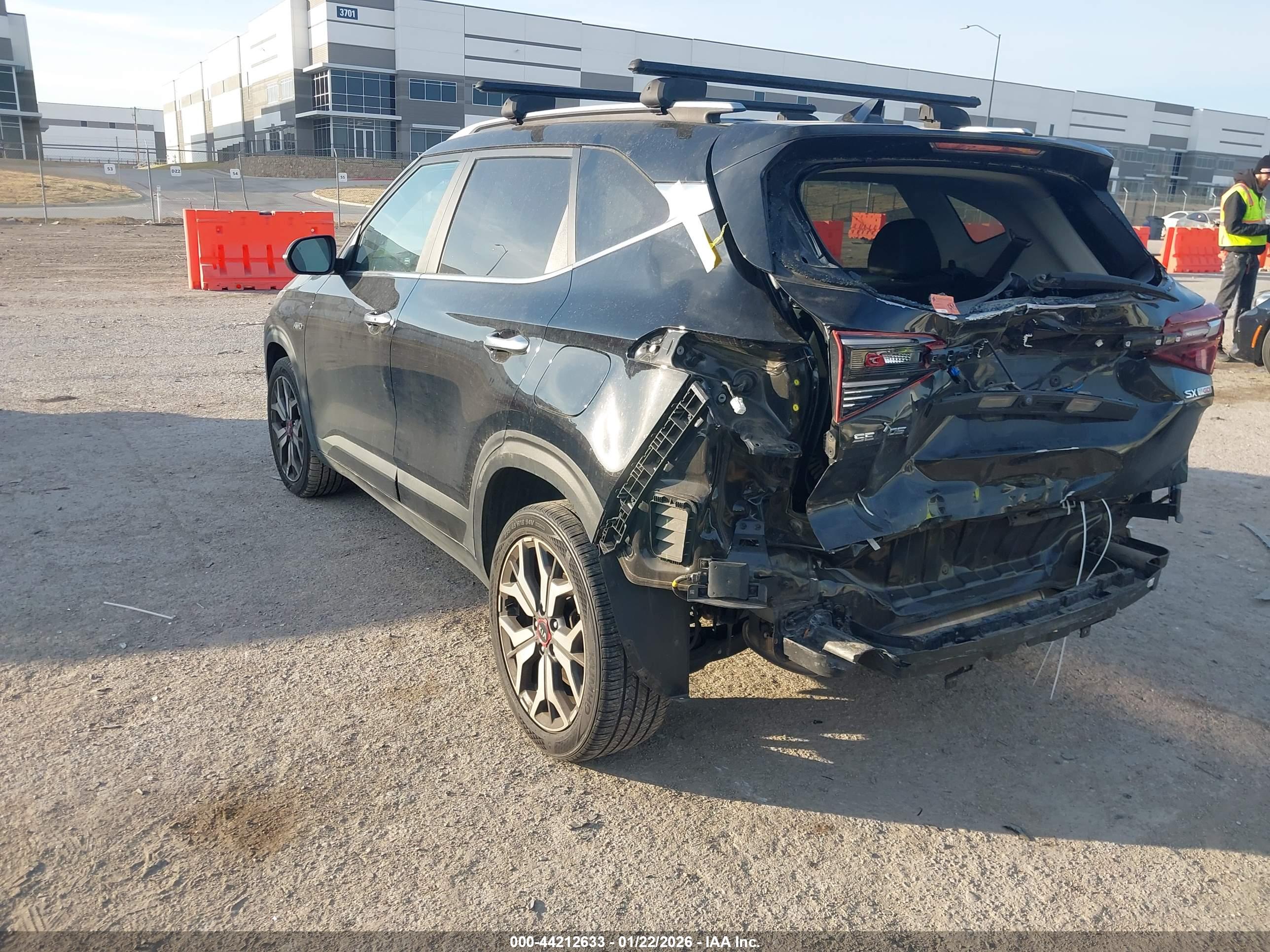 KIA SELTOS image 3