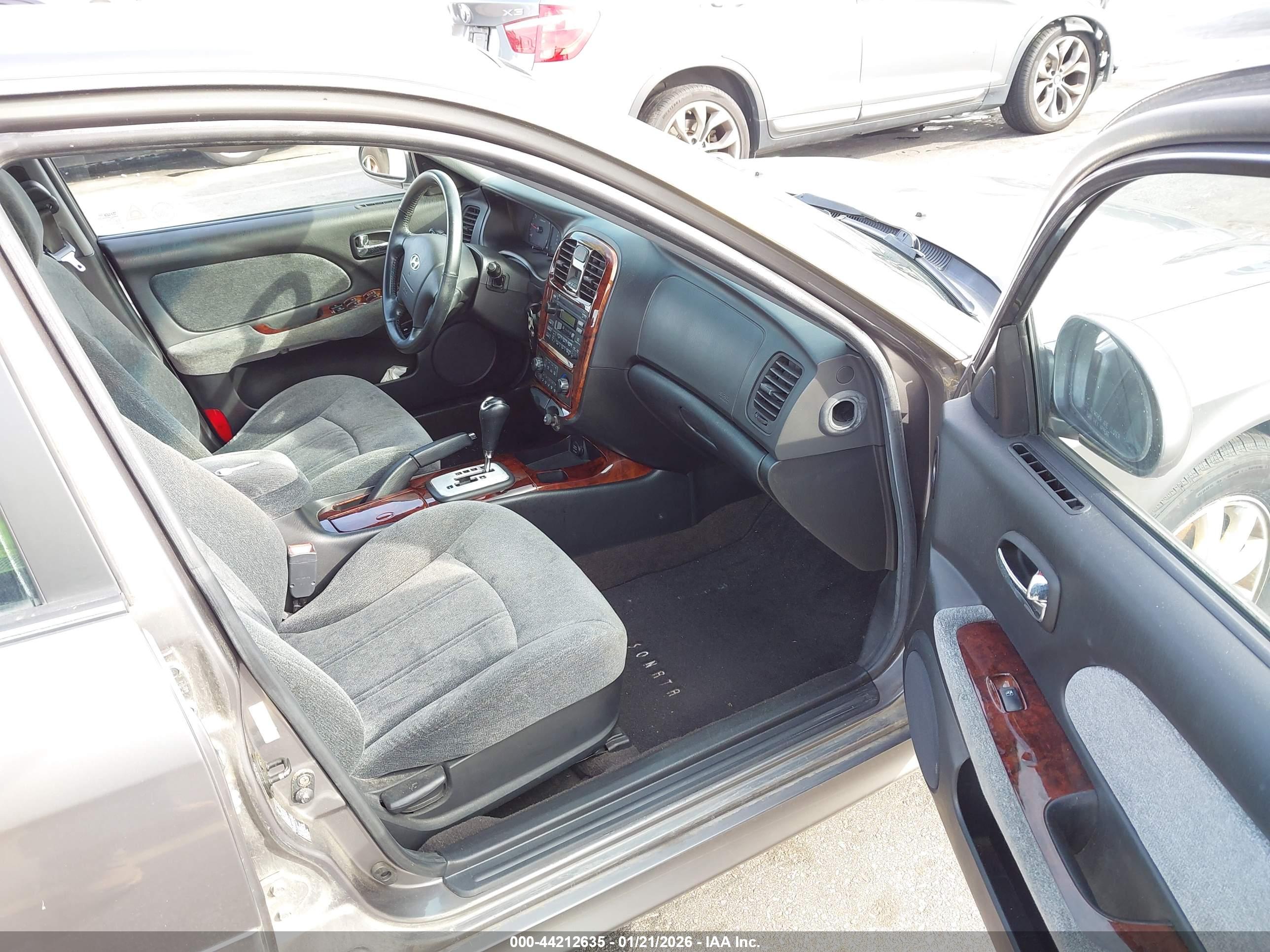 HYUNDAI SONATA image 5