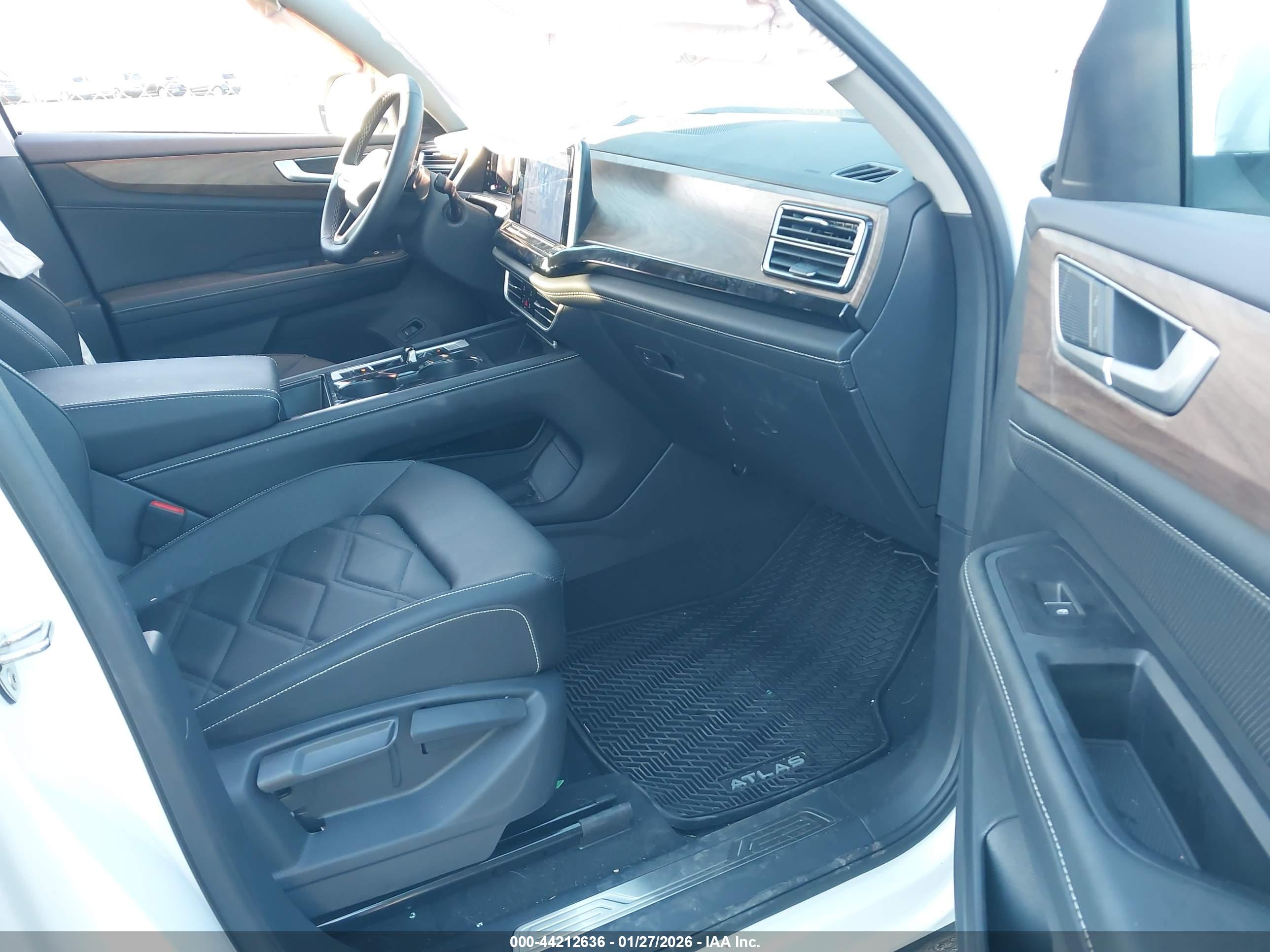 VOLKSWAGEN ATLAS image 5