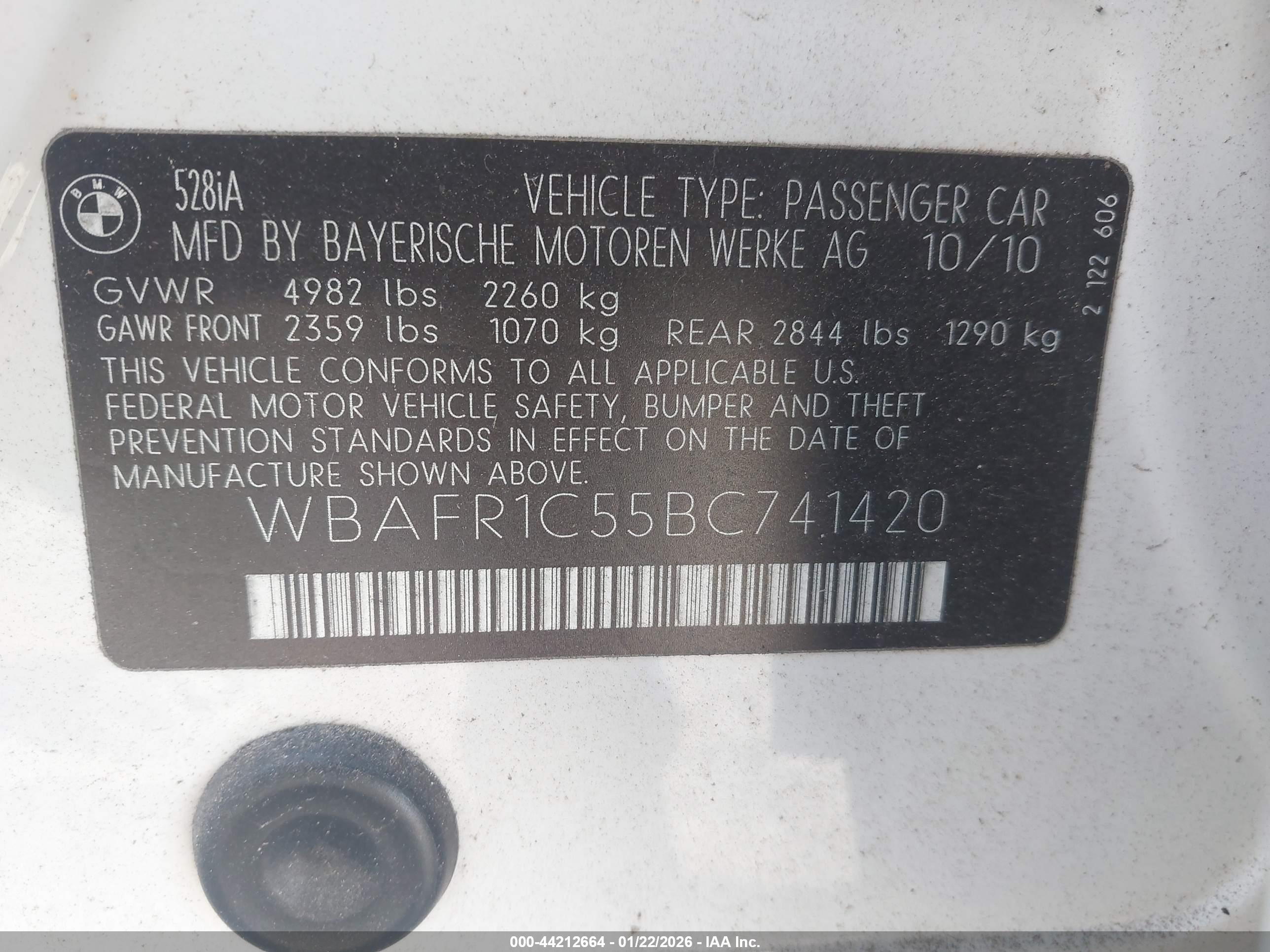 BMW 528I image 9