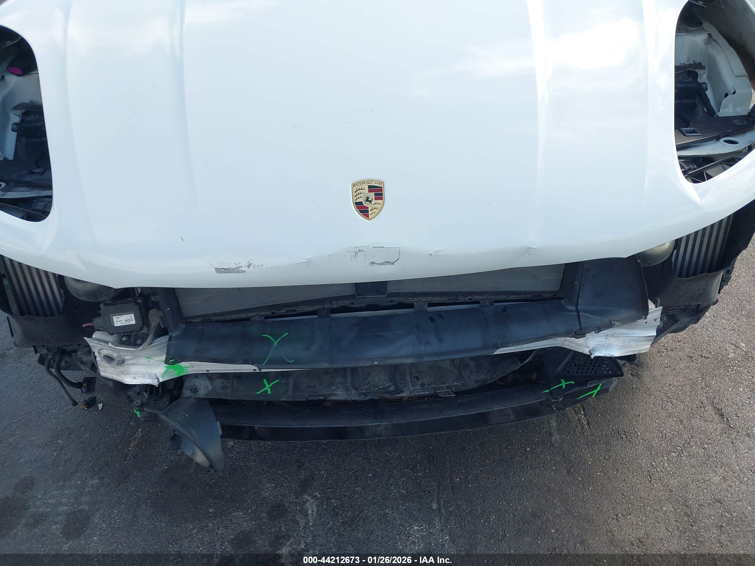 PORSCHE MACAN image 6