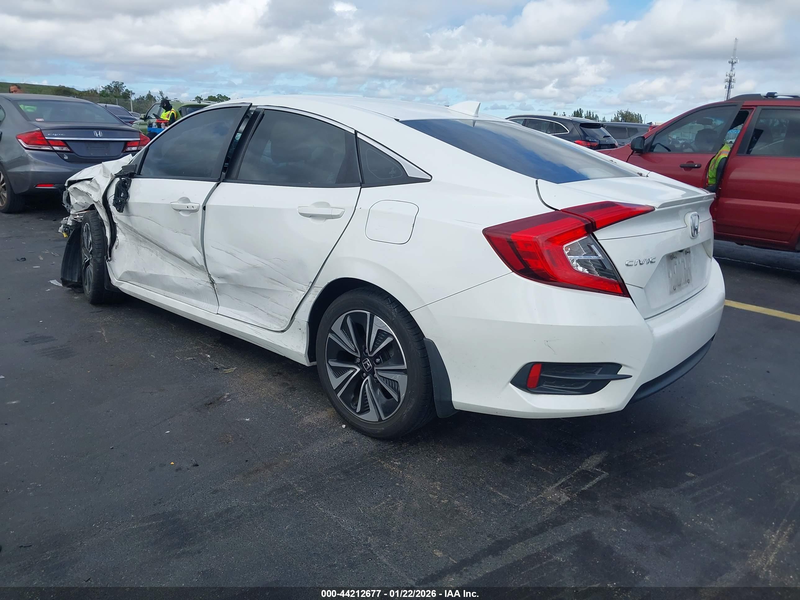 HONDA CIVIC image 3
