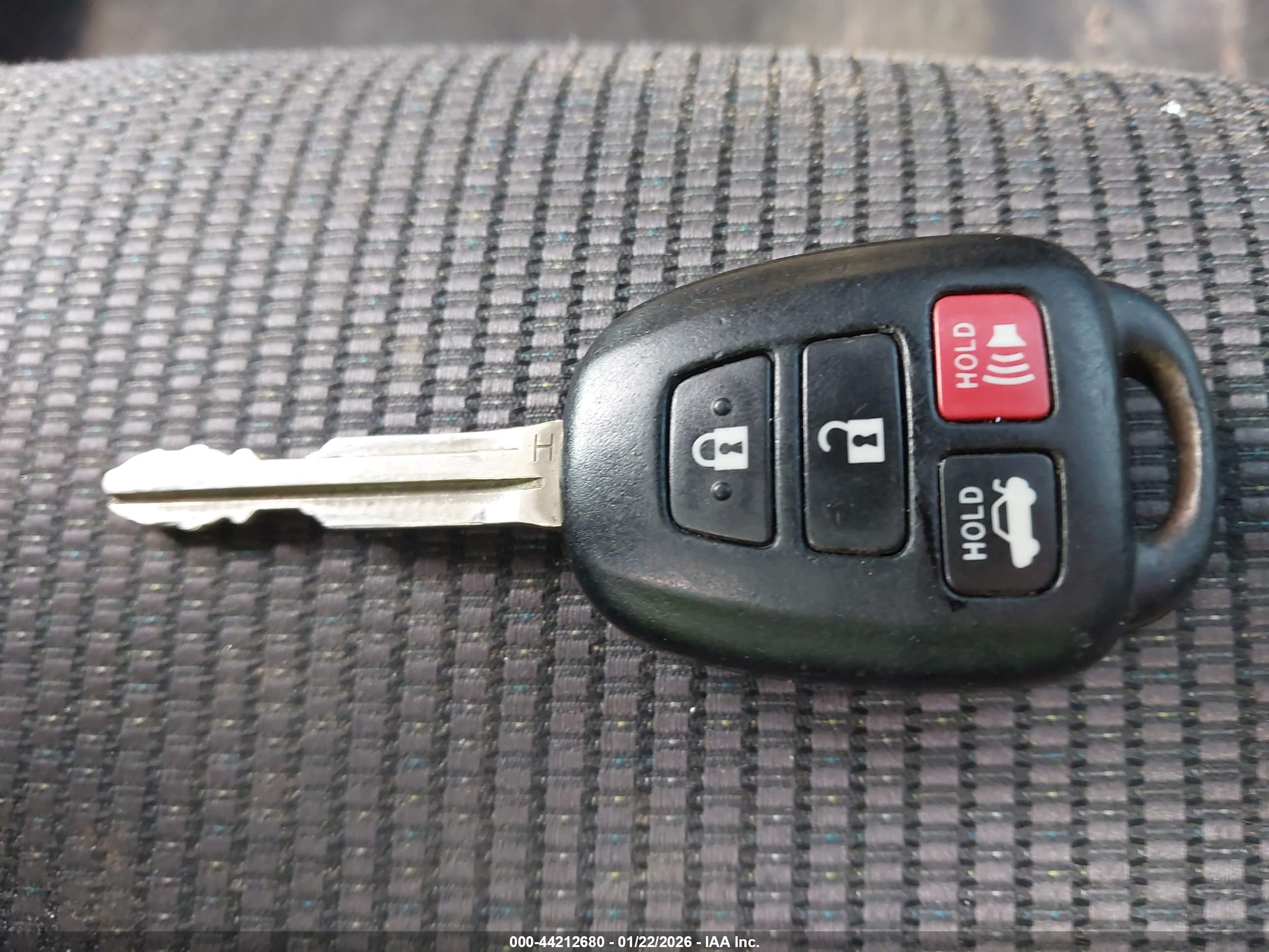 TOYOTA COROLLA image 11