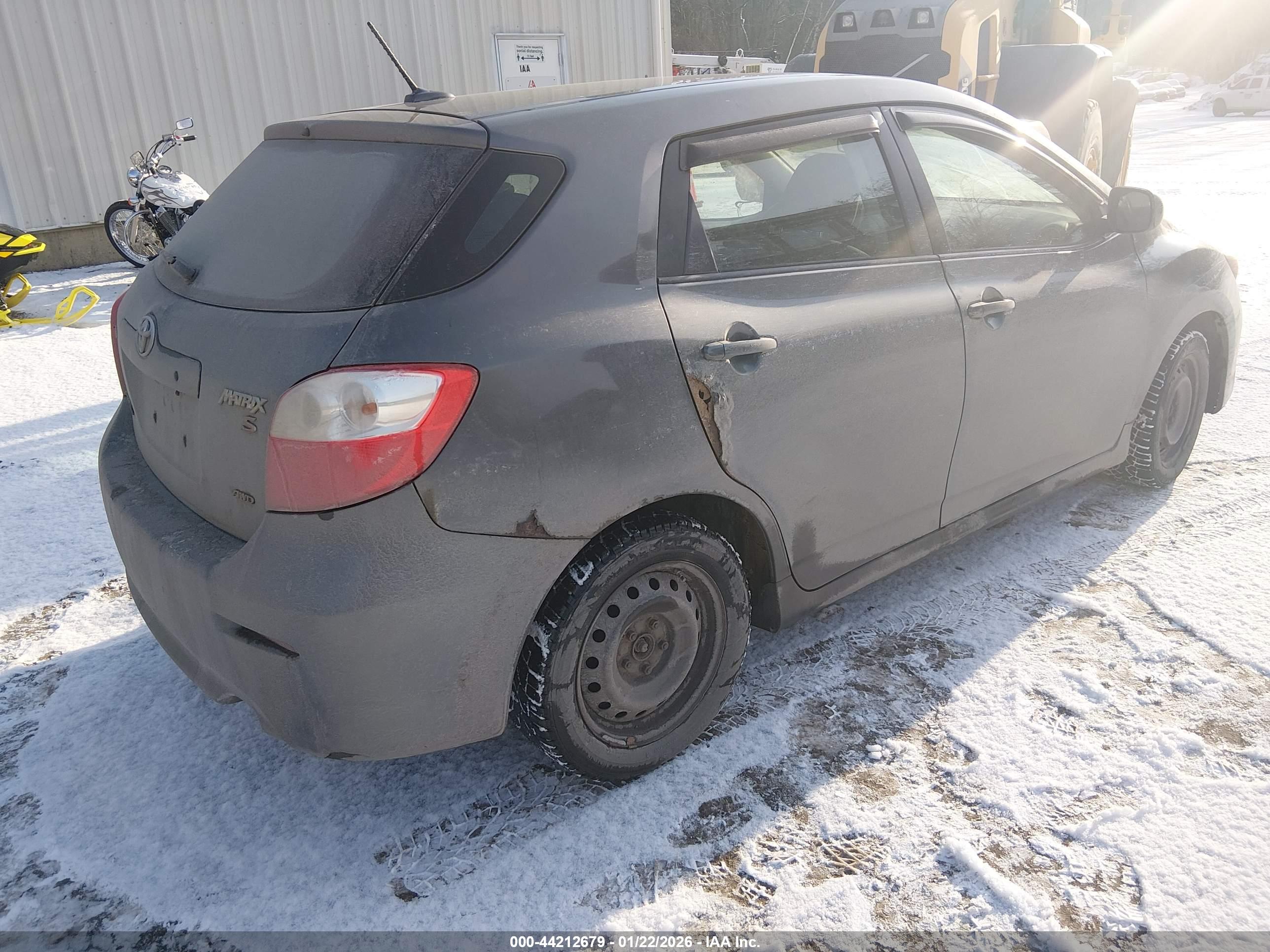 TOYOTA MATRIX image 4