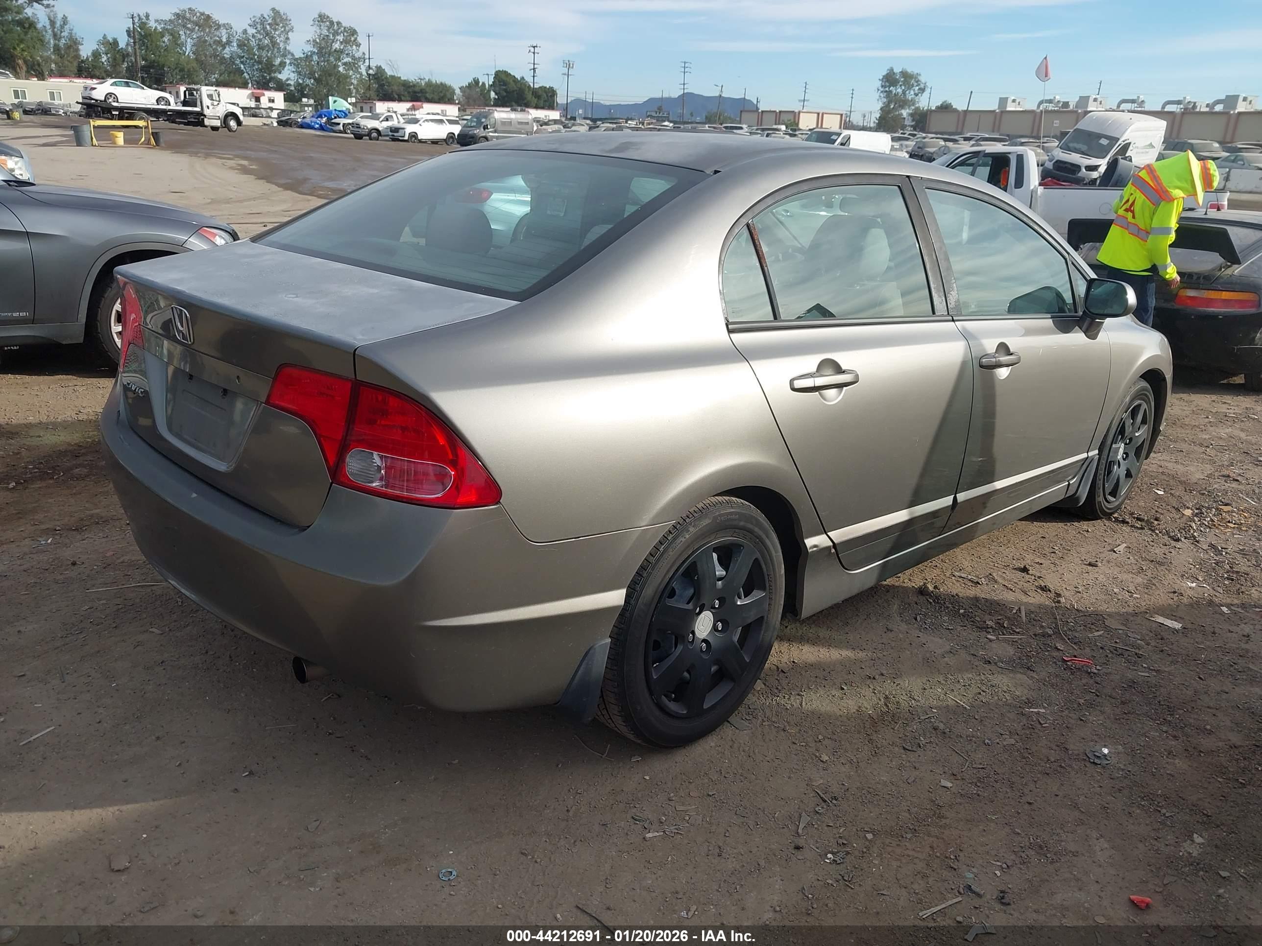 HONDA CIVIC image 4