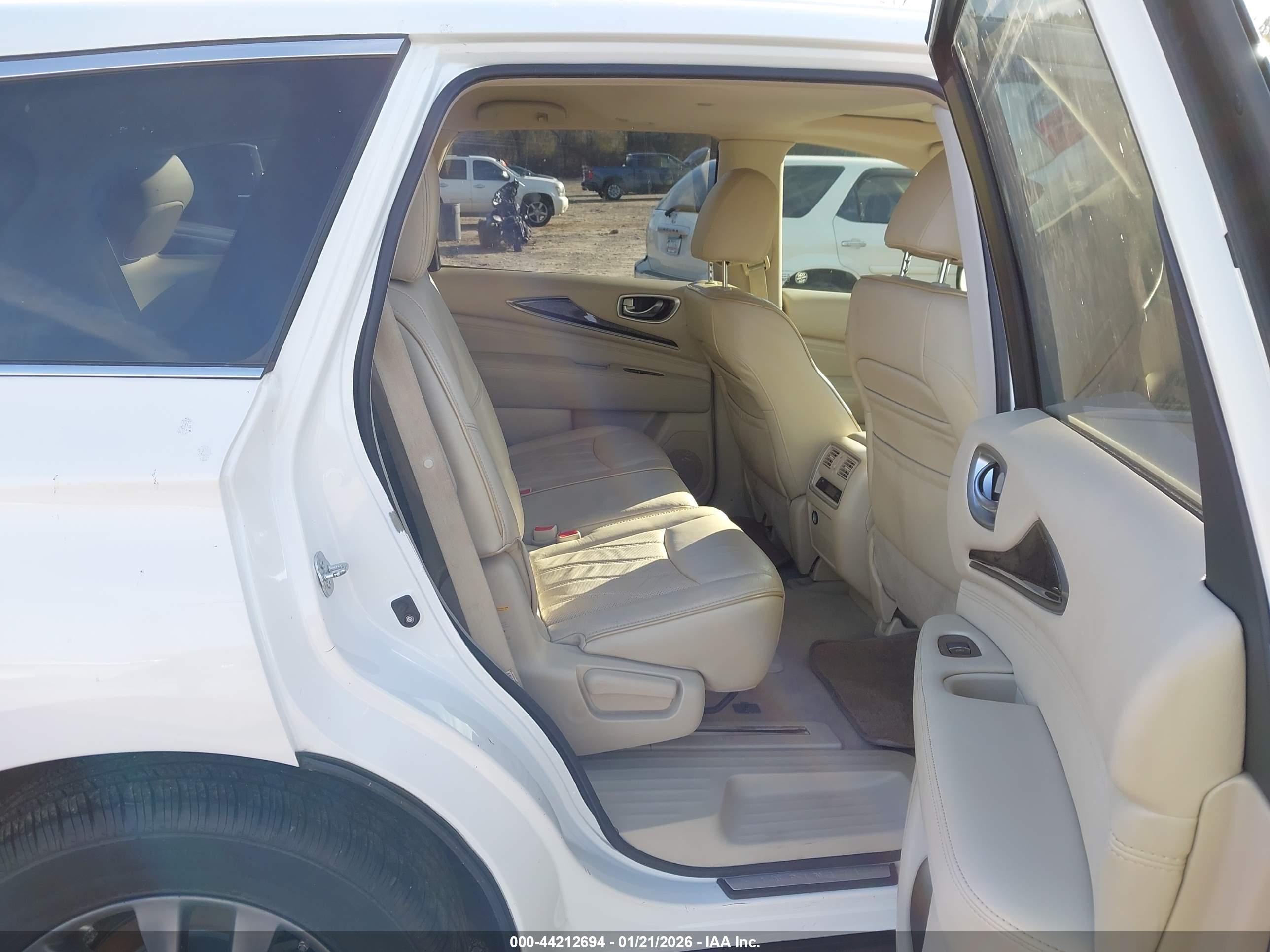 INFINITI QX60 image 8