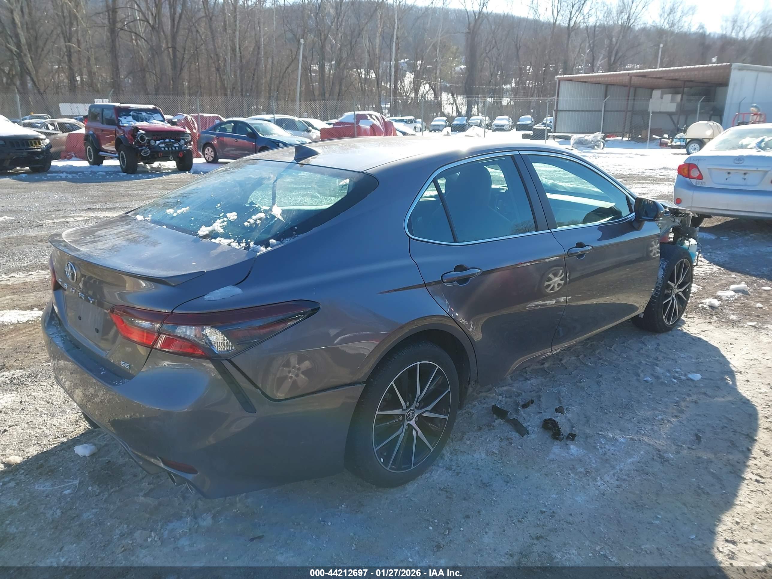 TOYOTA CAMRY image 4