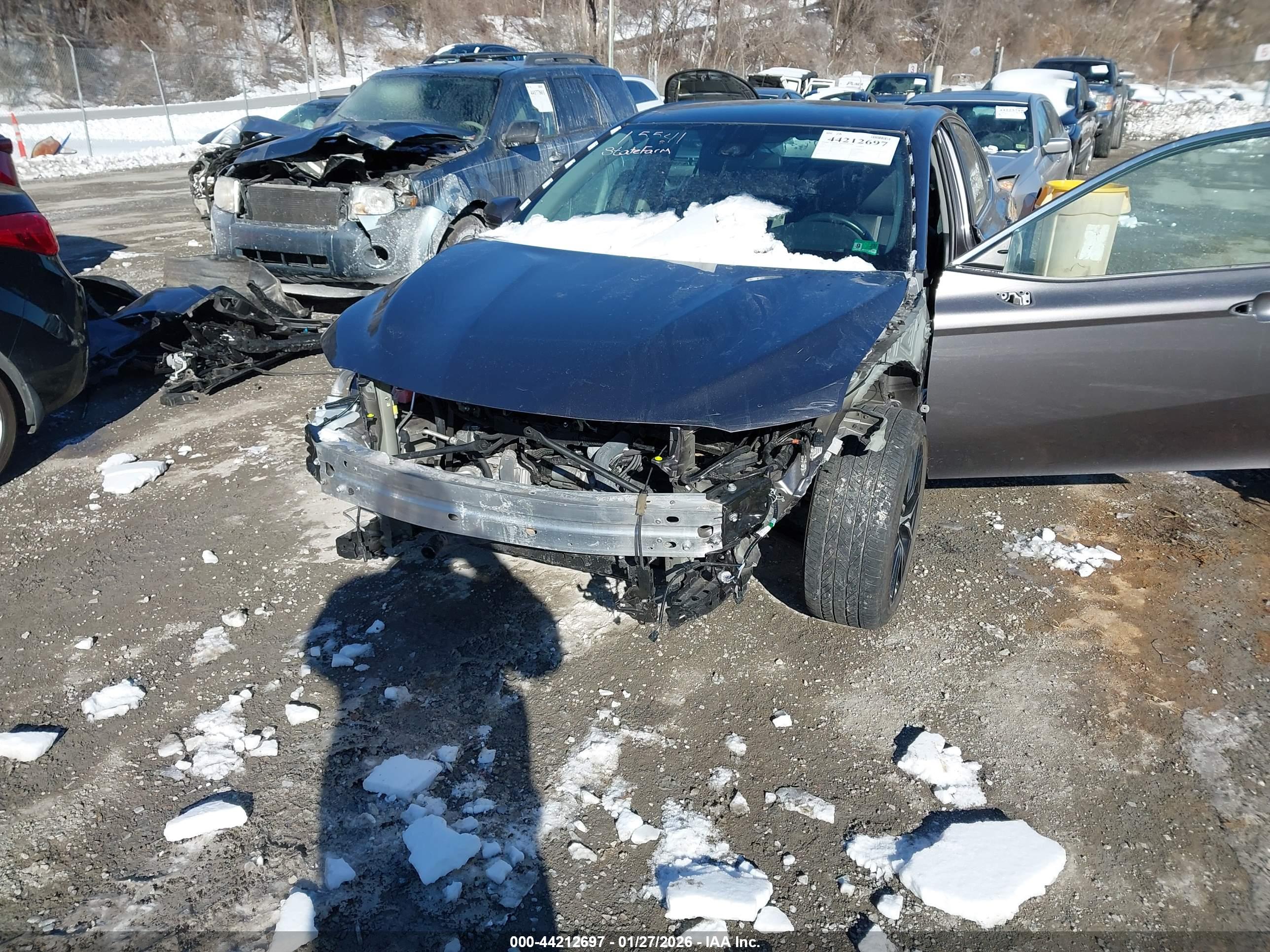 TOYOTA CAMRY image 6