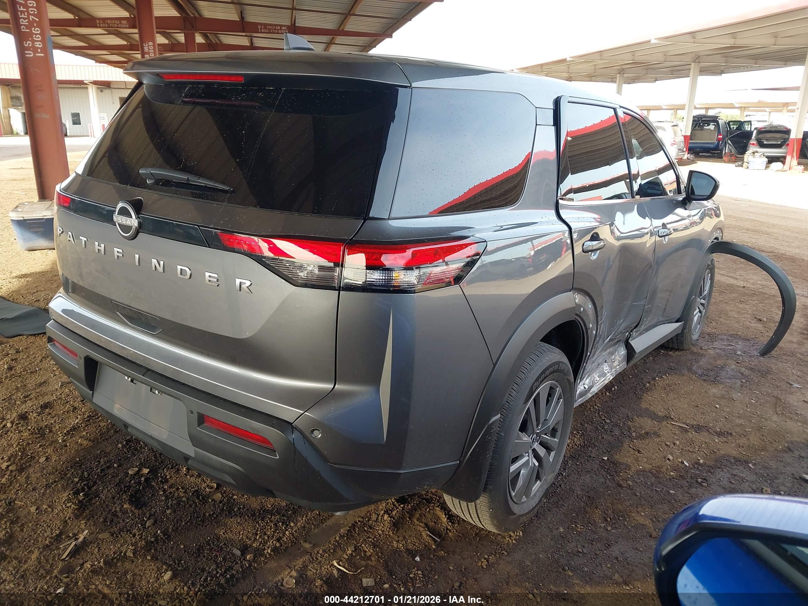 NISSAN PATHFINDER image 4