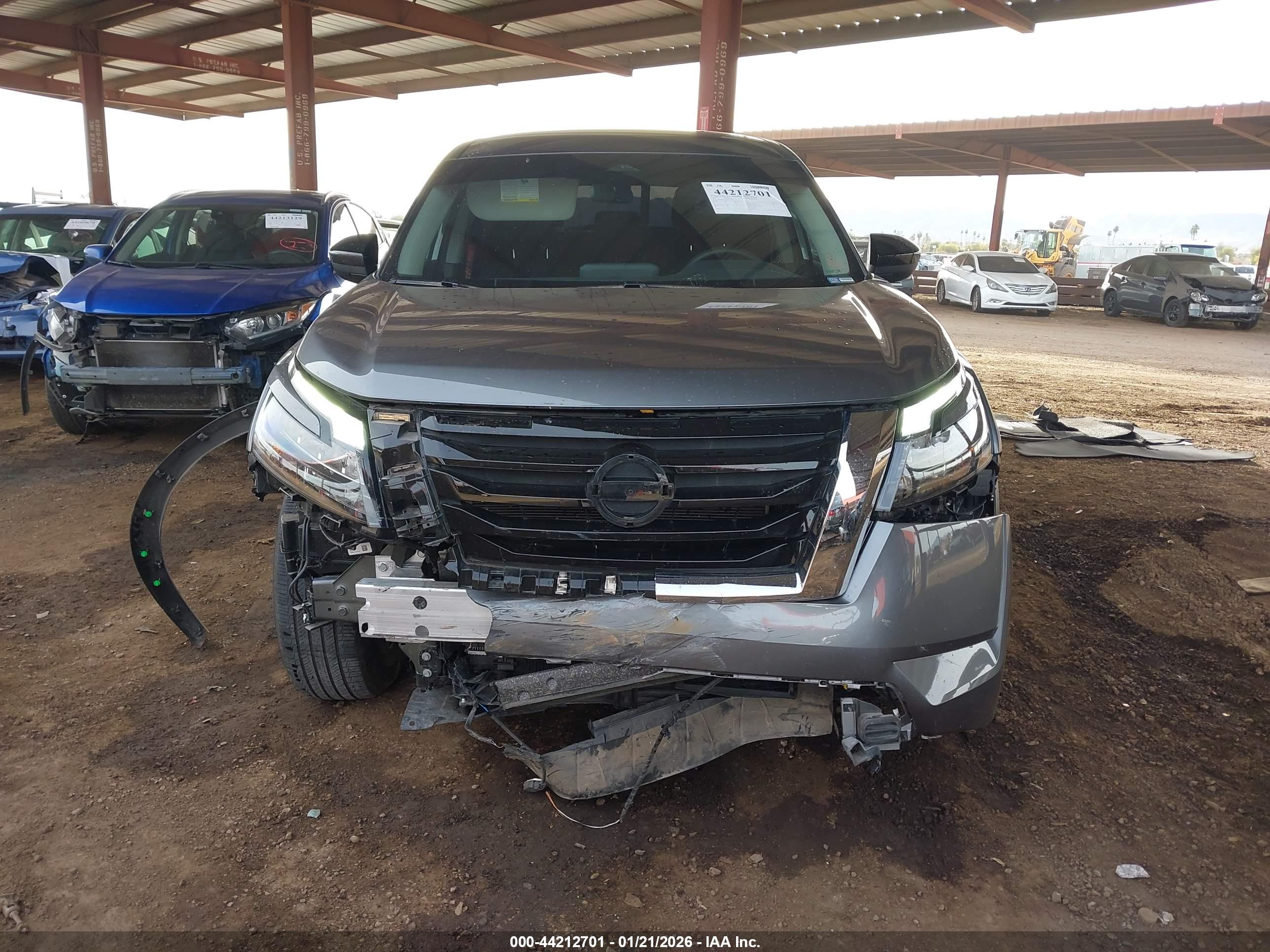 NISSAN PATHFINDER image 6