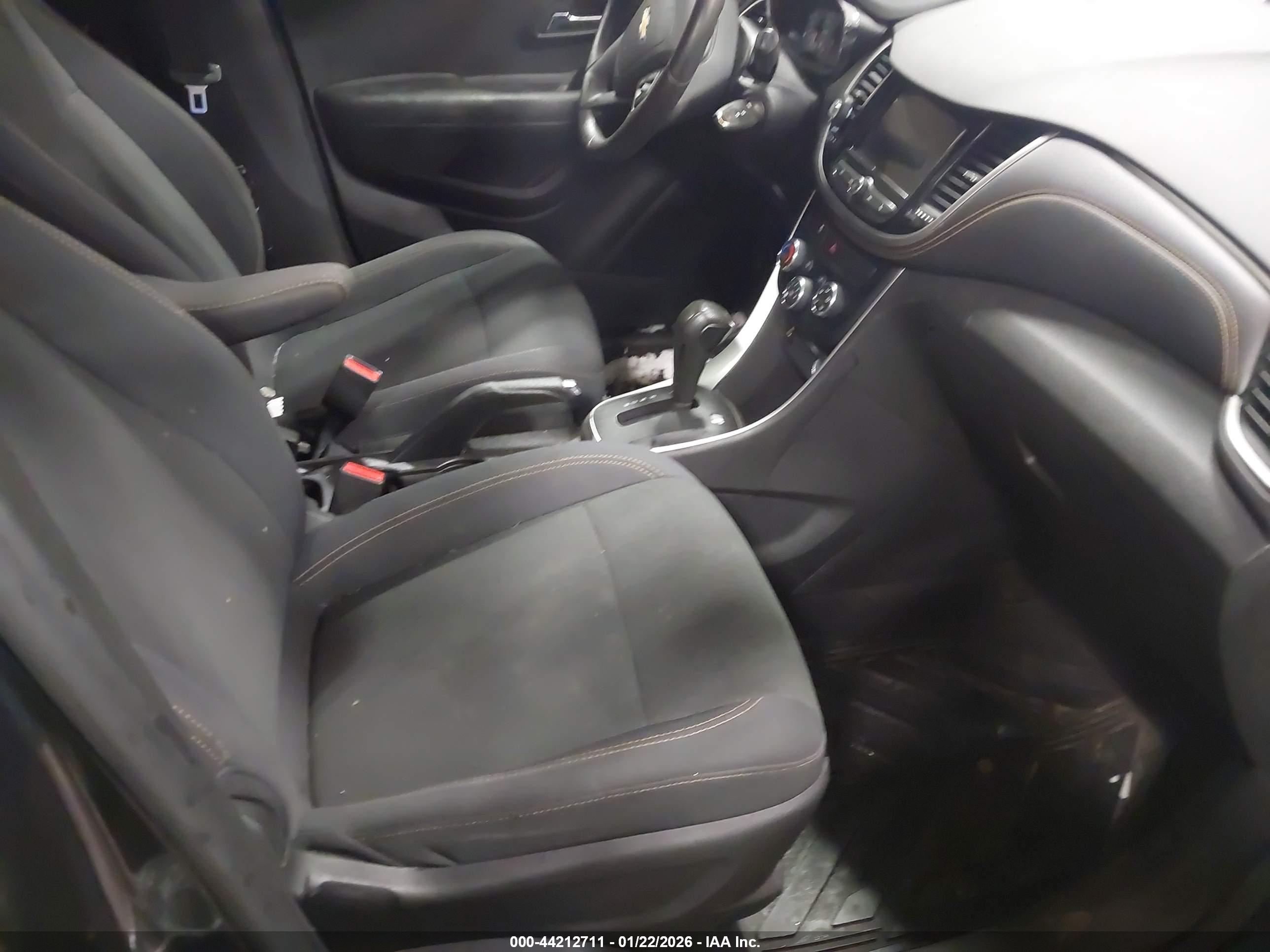 CHEVROLET TRAX image 5