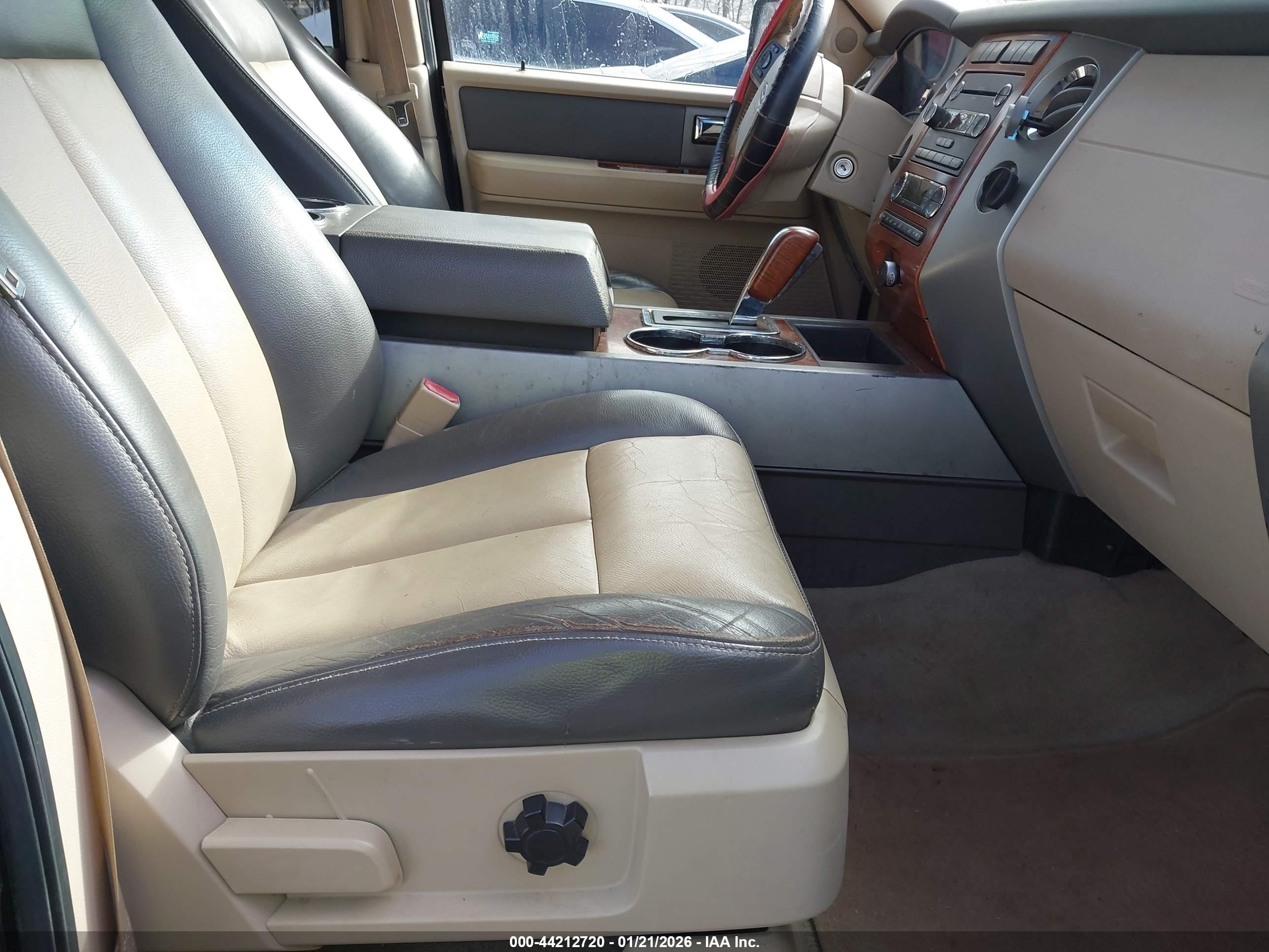 FORD EXPEDITION image 5