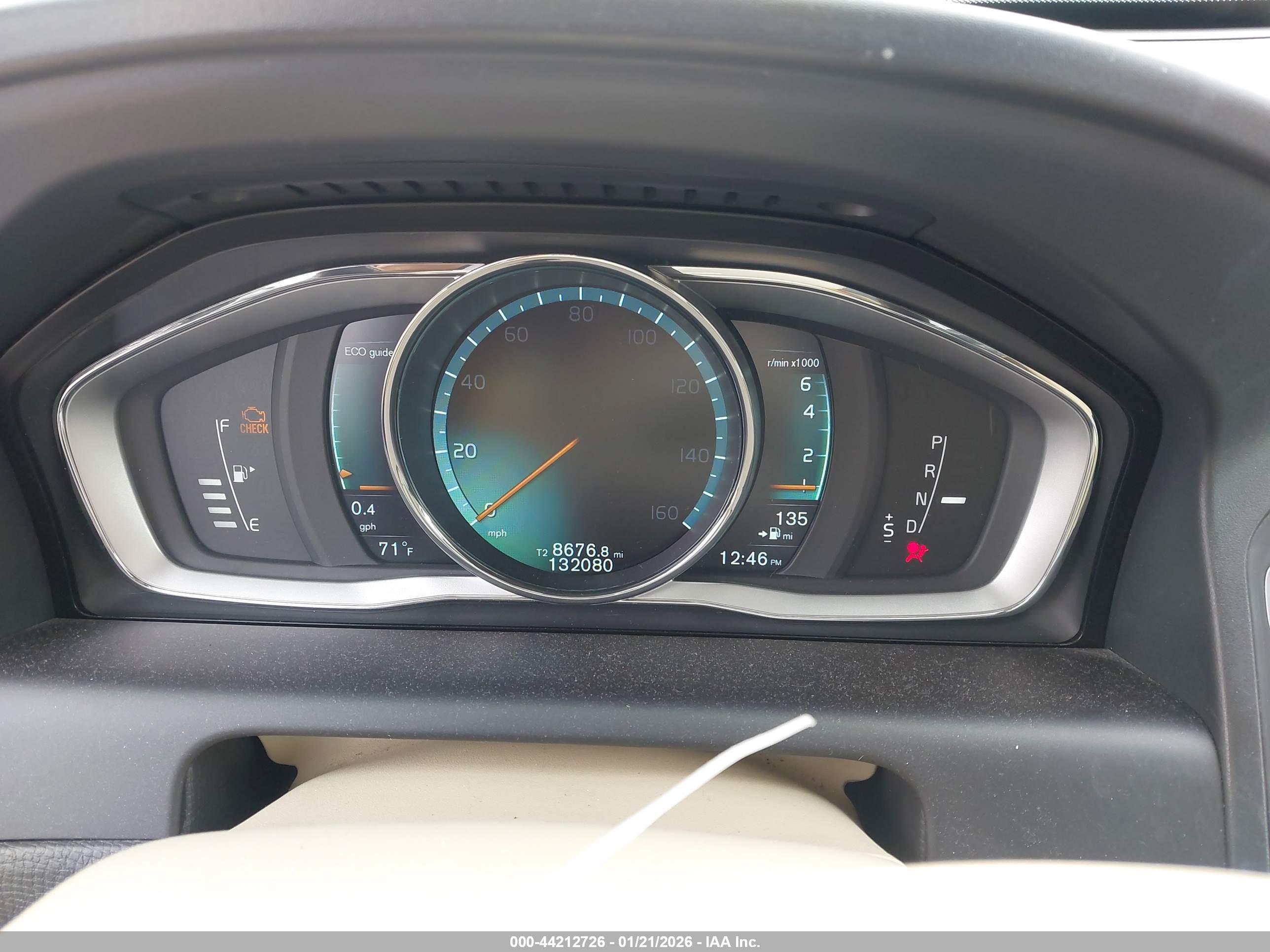 VOLVO XC60 image 7