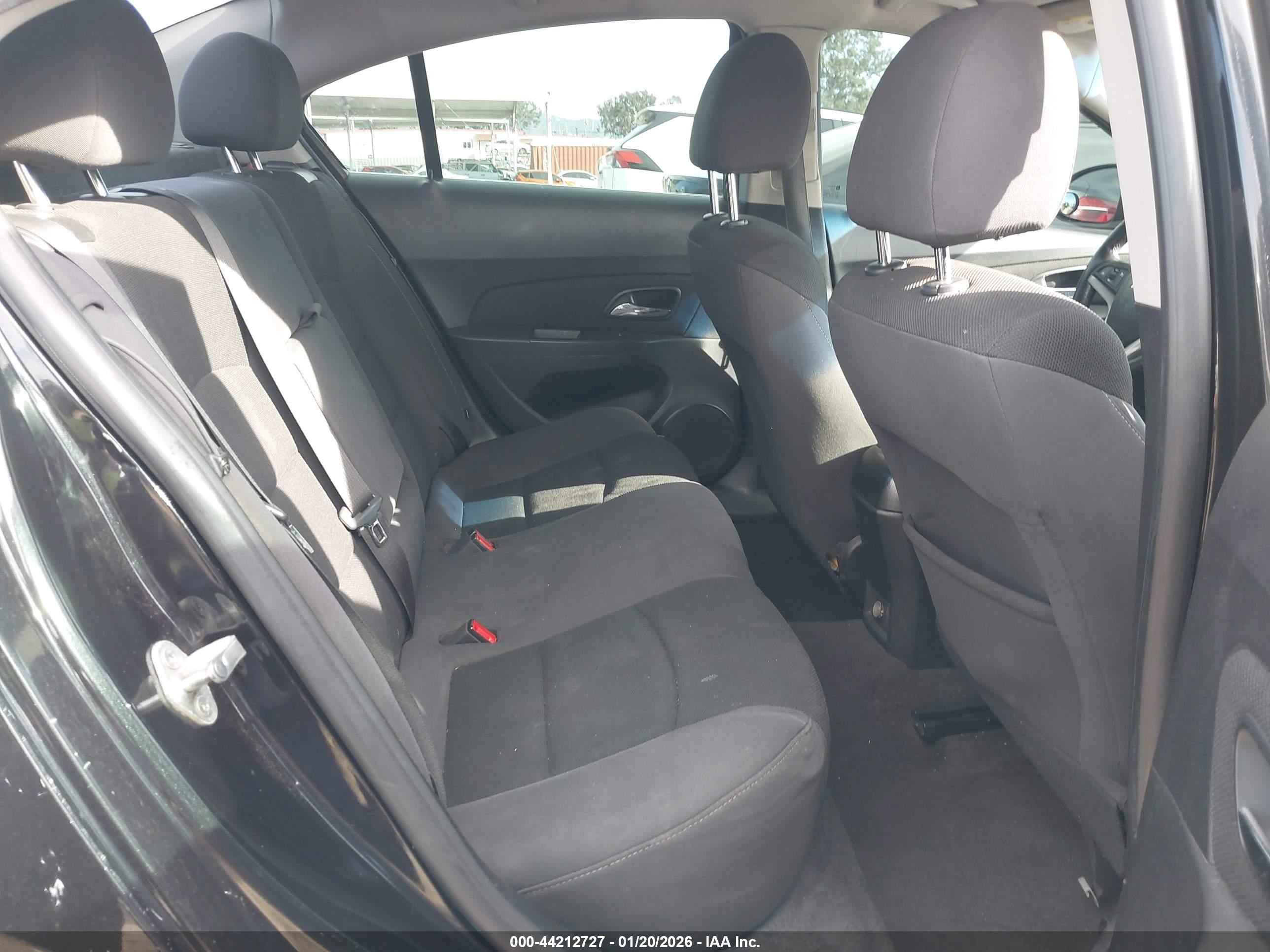 CHEVROLET CRUZE image 8