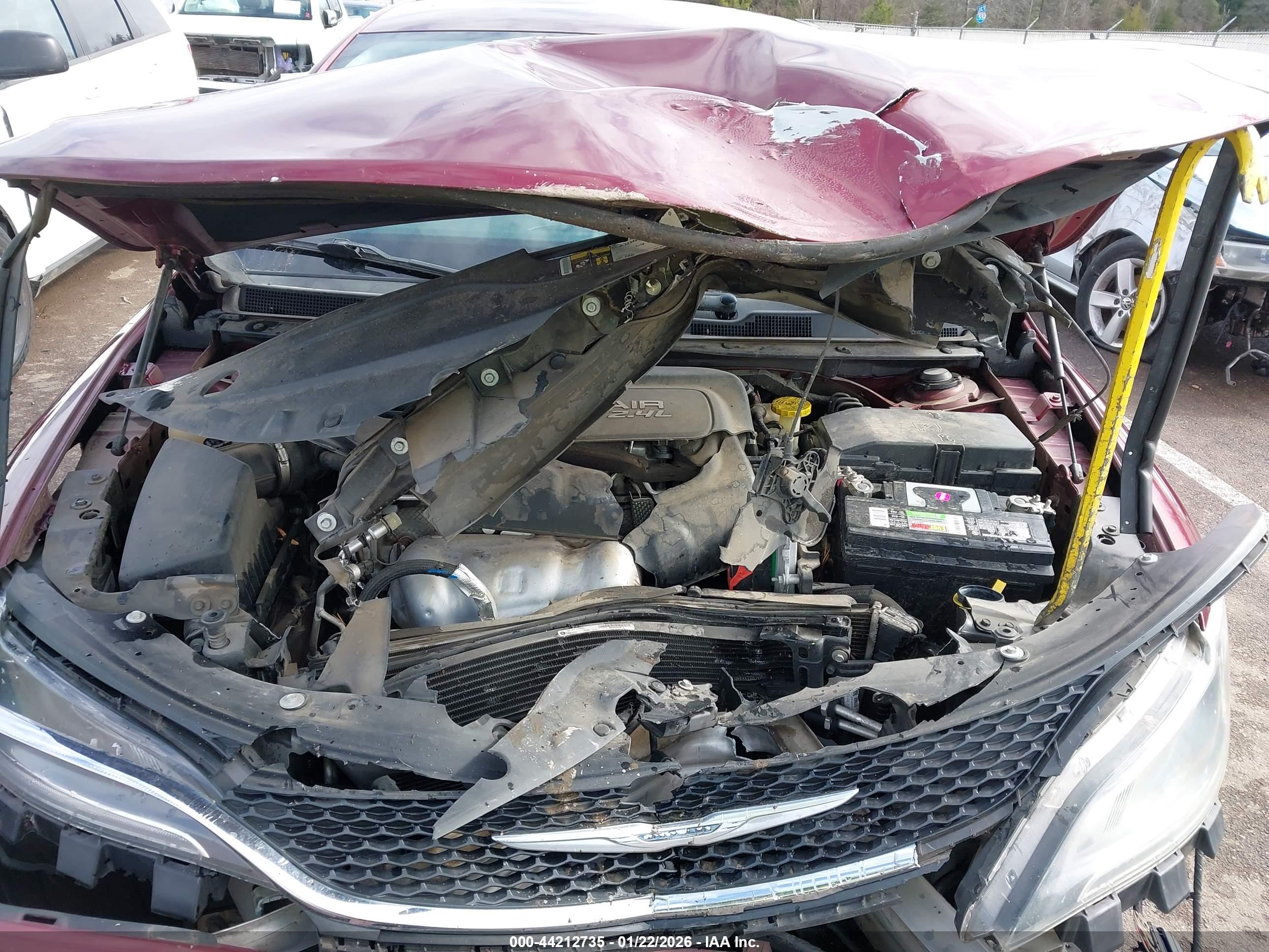CHRYSLER 200 image 10