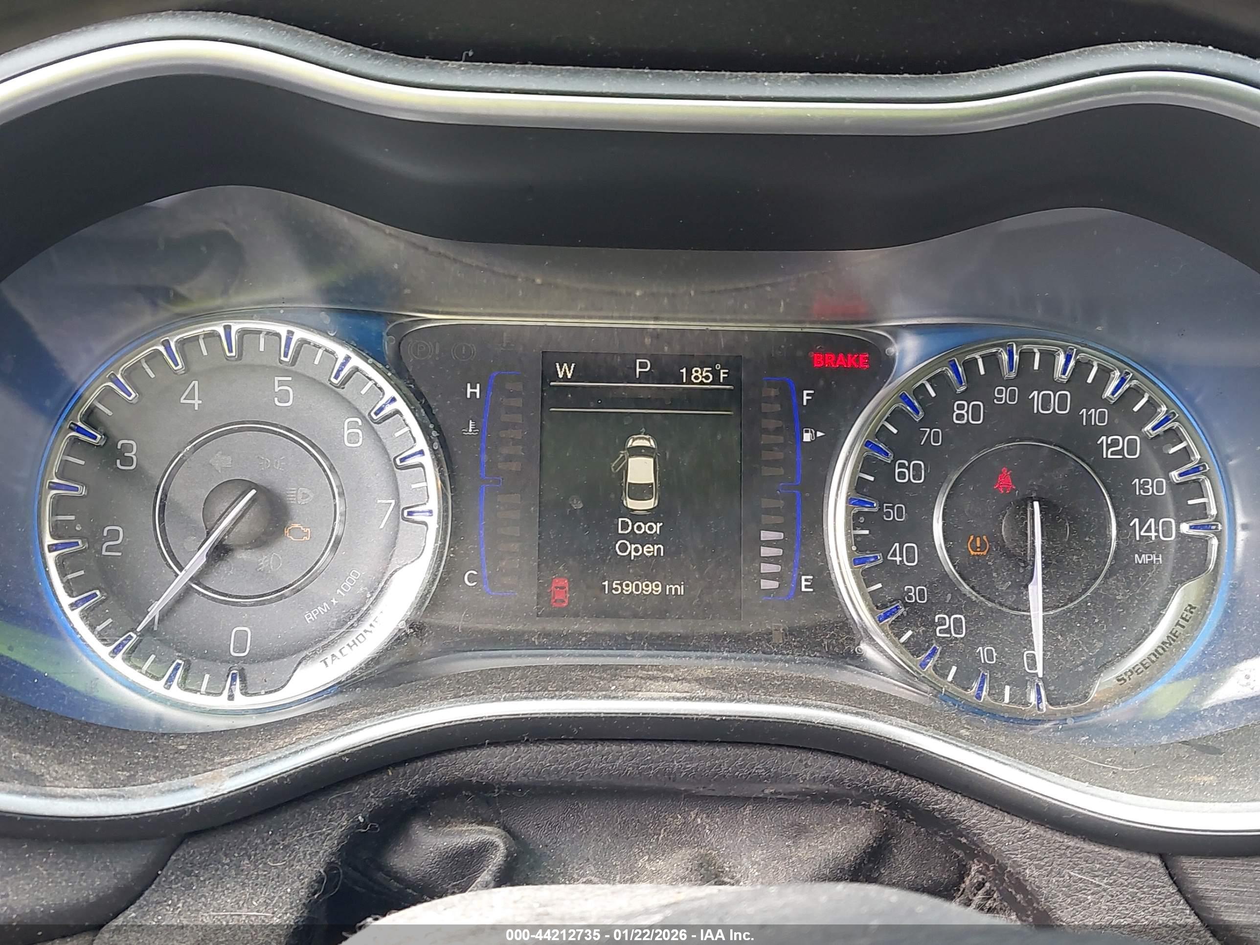 CHRYSLER 200 image 7