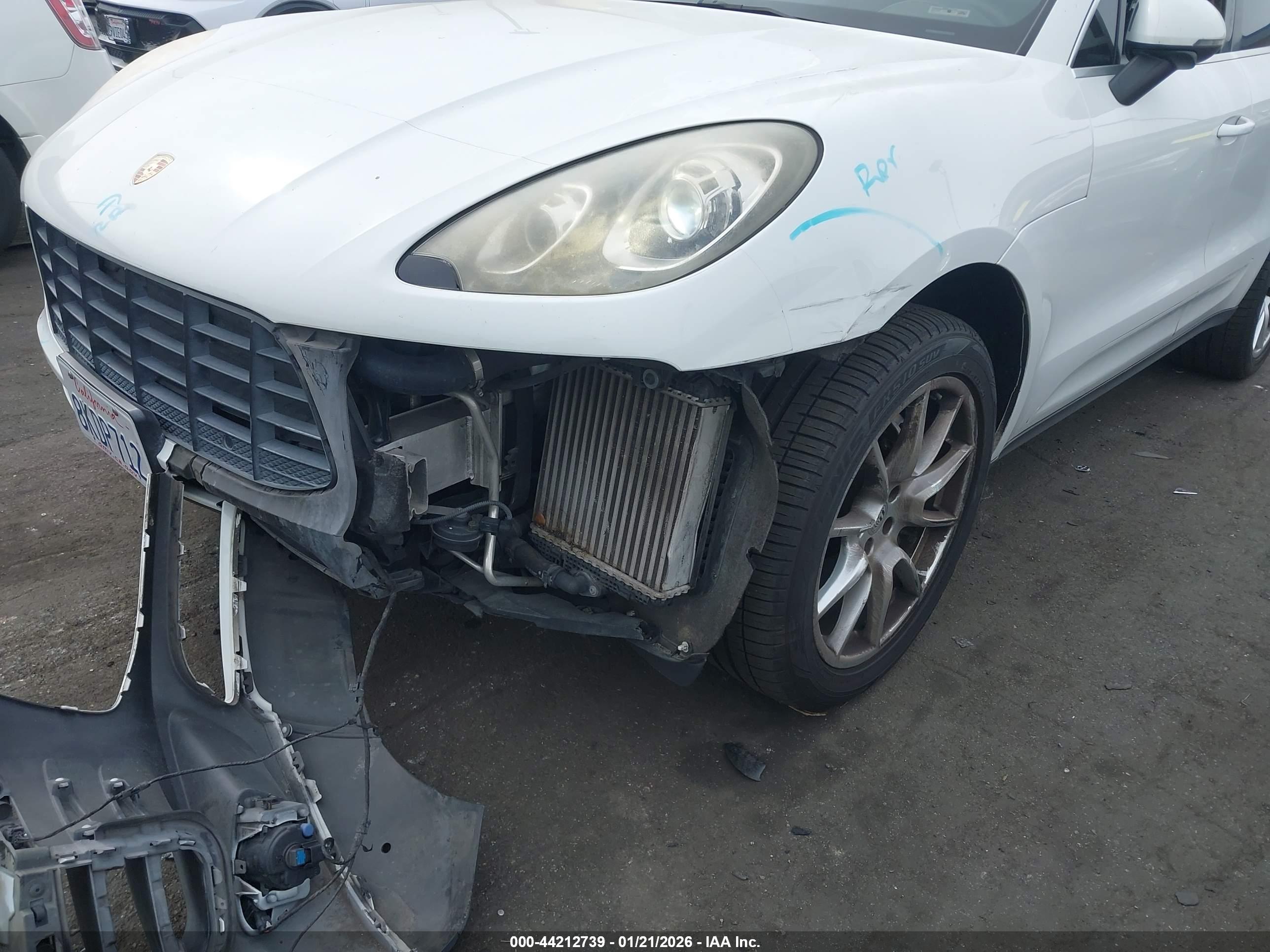 PORSCHE MACAN image 6