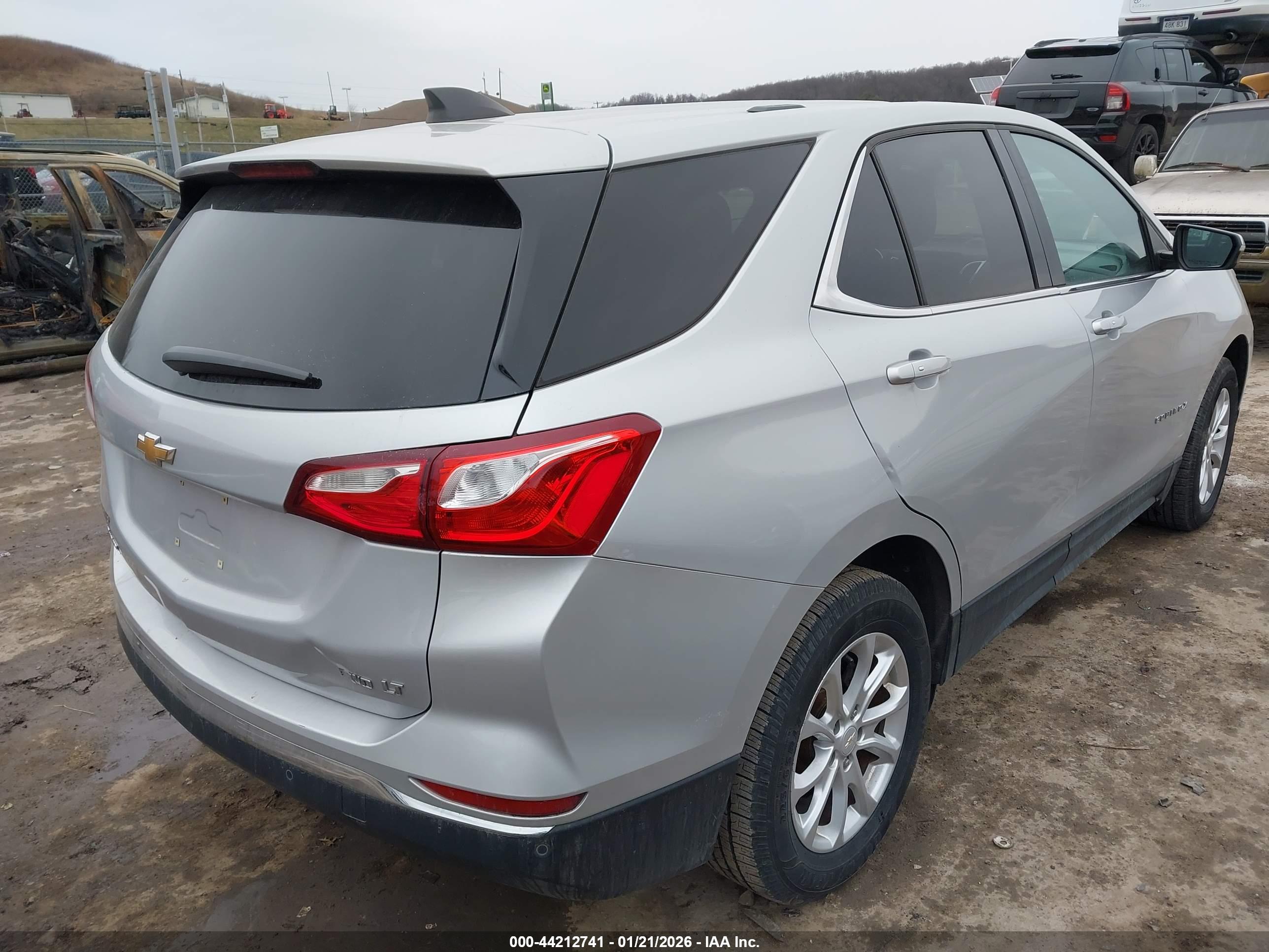 CHEVROLET EQUINOX image 4