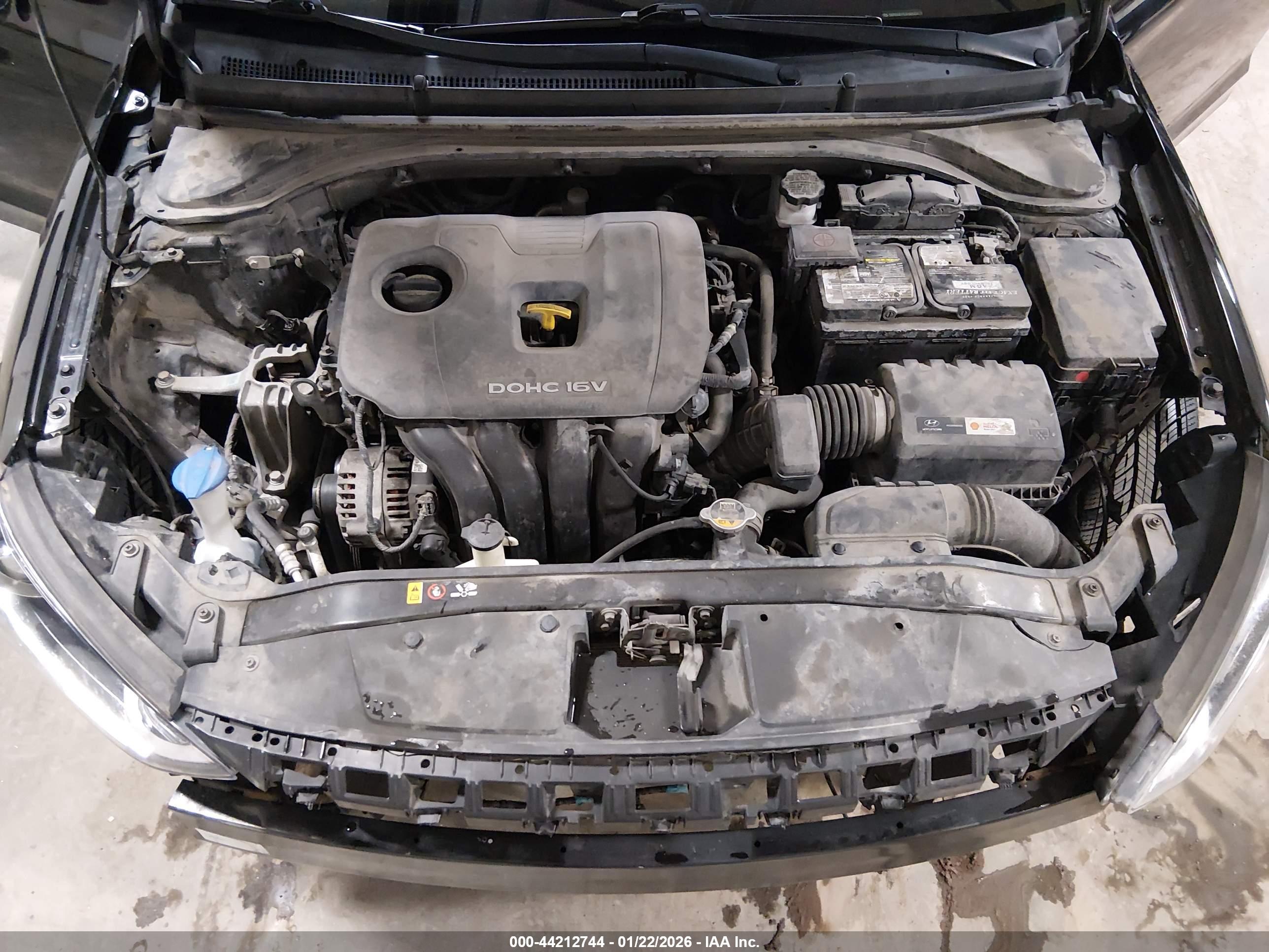 HYUNDAI ELANTRA image 10