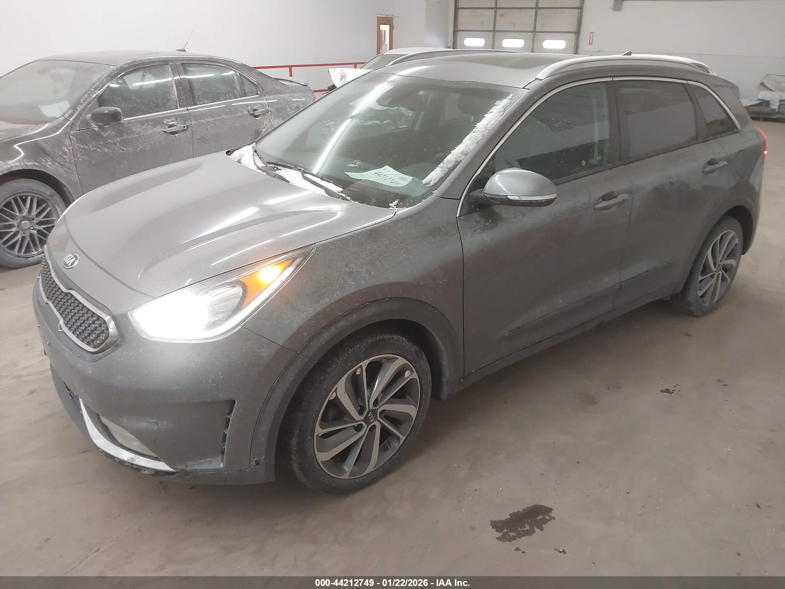 KIA NIRO image 2