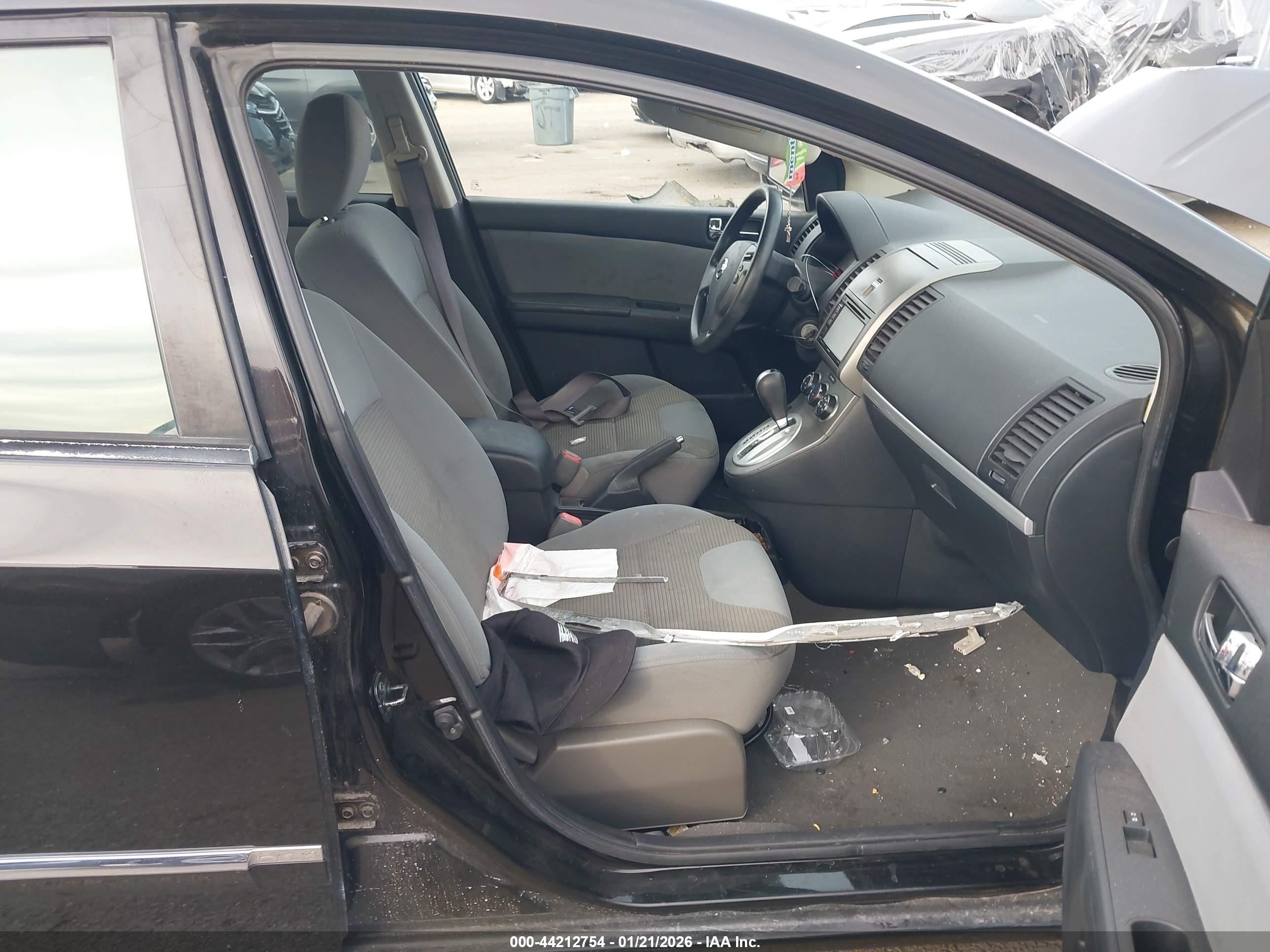 NISSAN SENTRA image 5