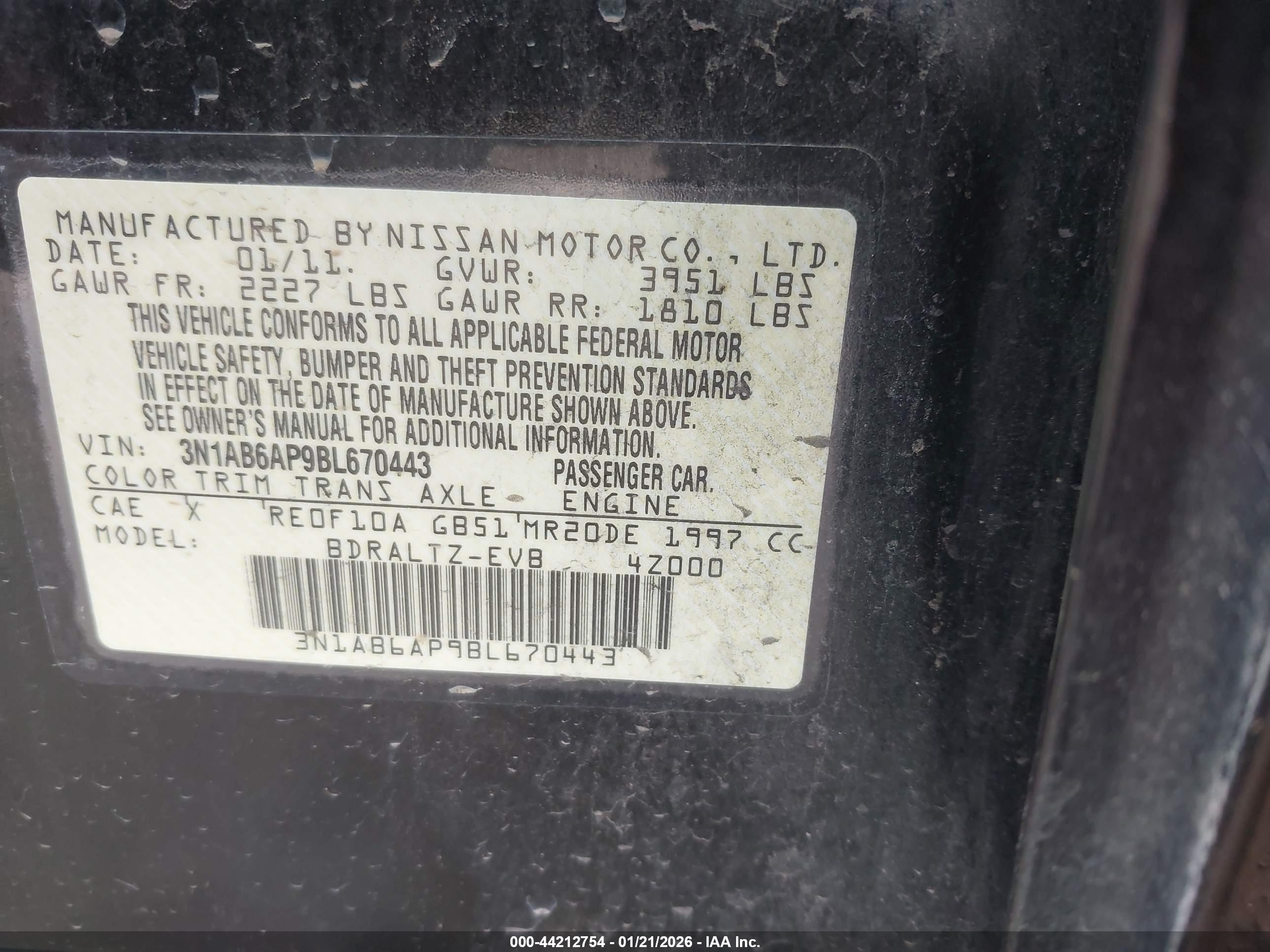 NISSAN SENTRA image 9