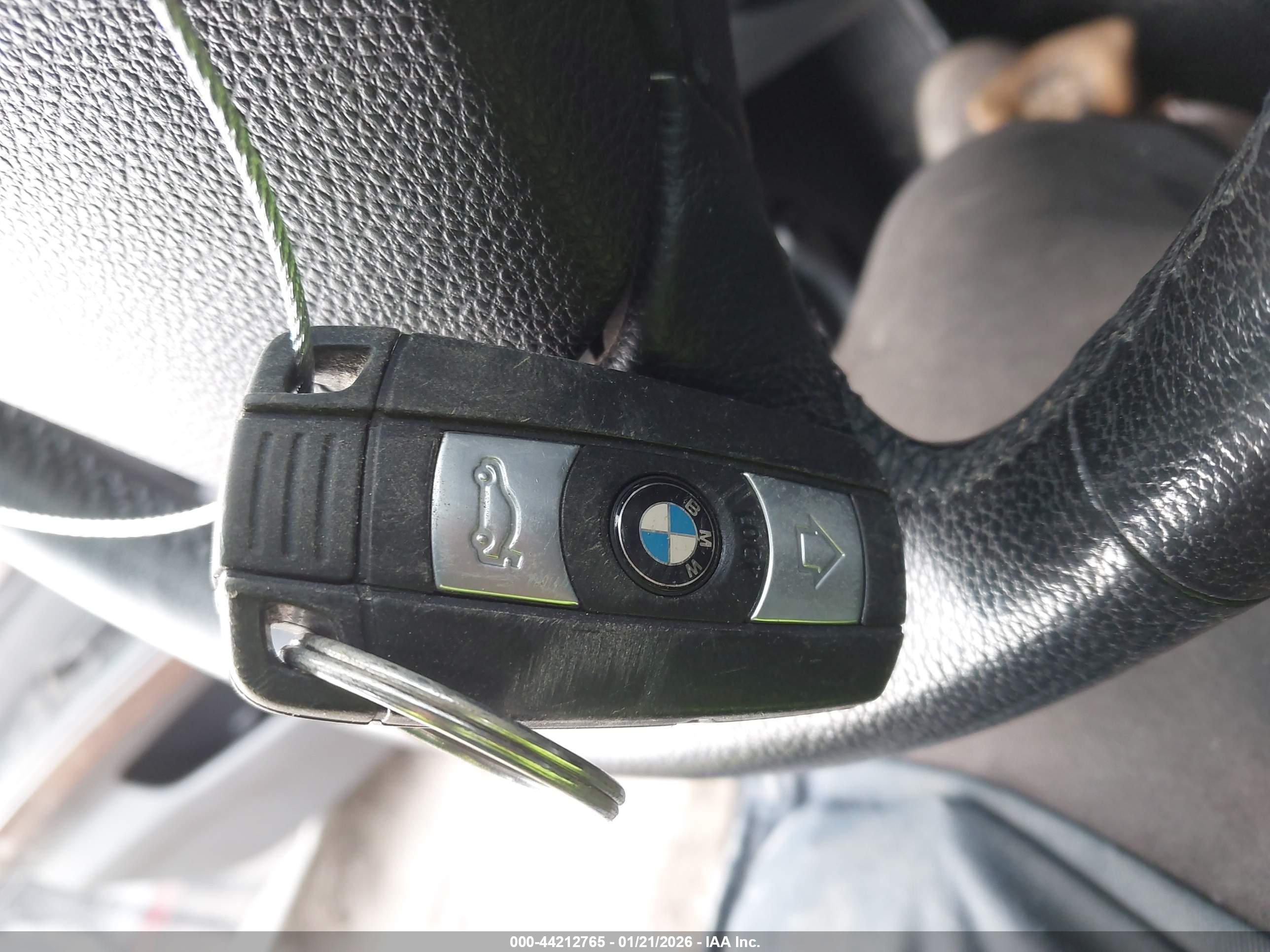 BMW 328I image 11