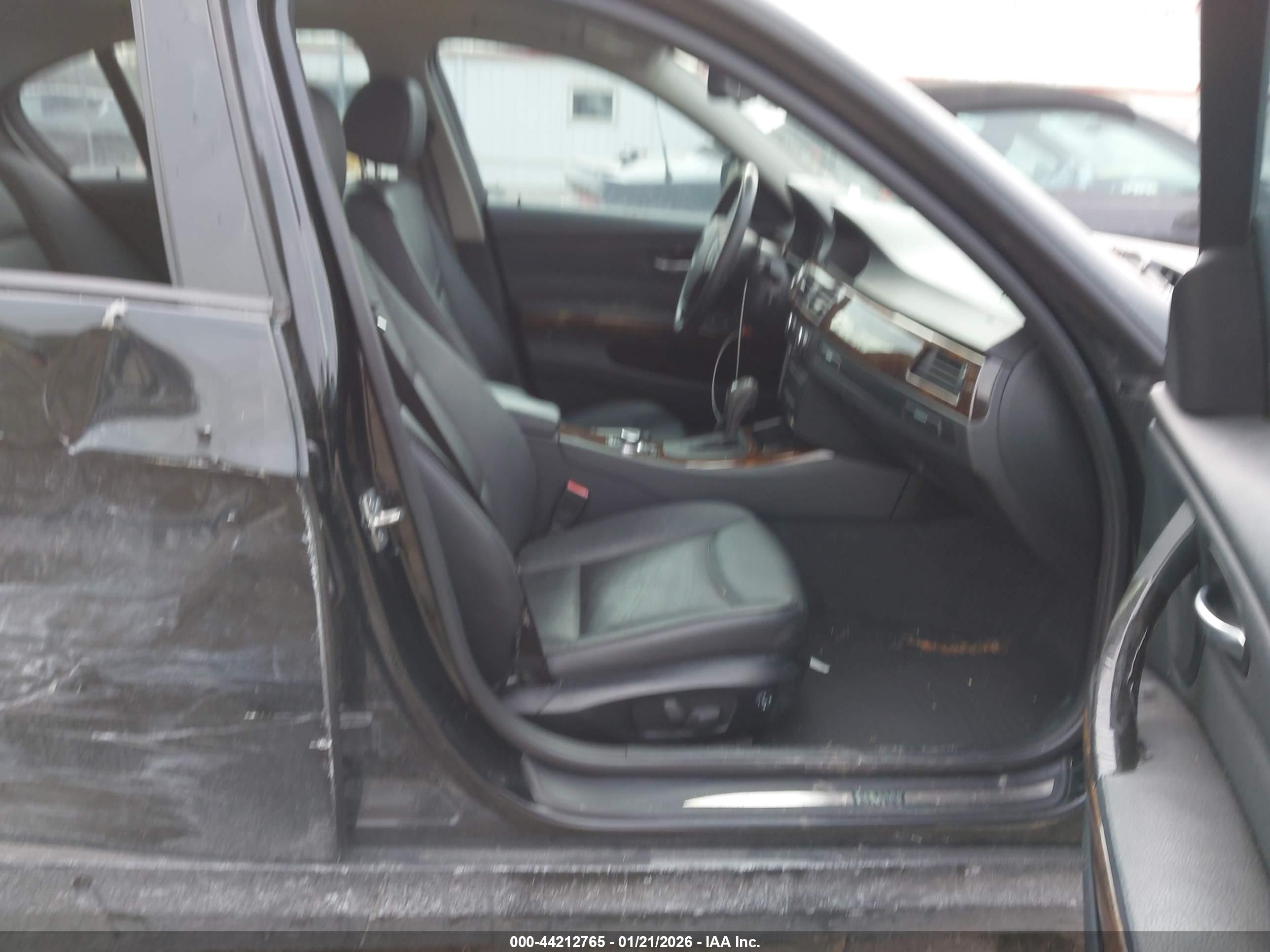 BMW 328I image 5