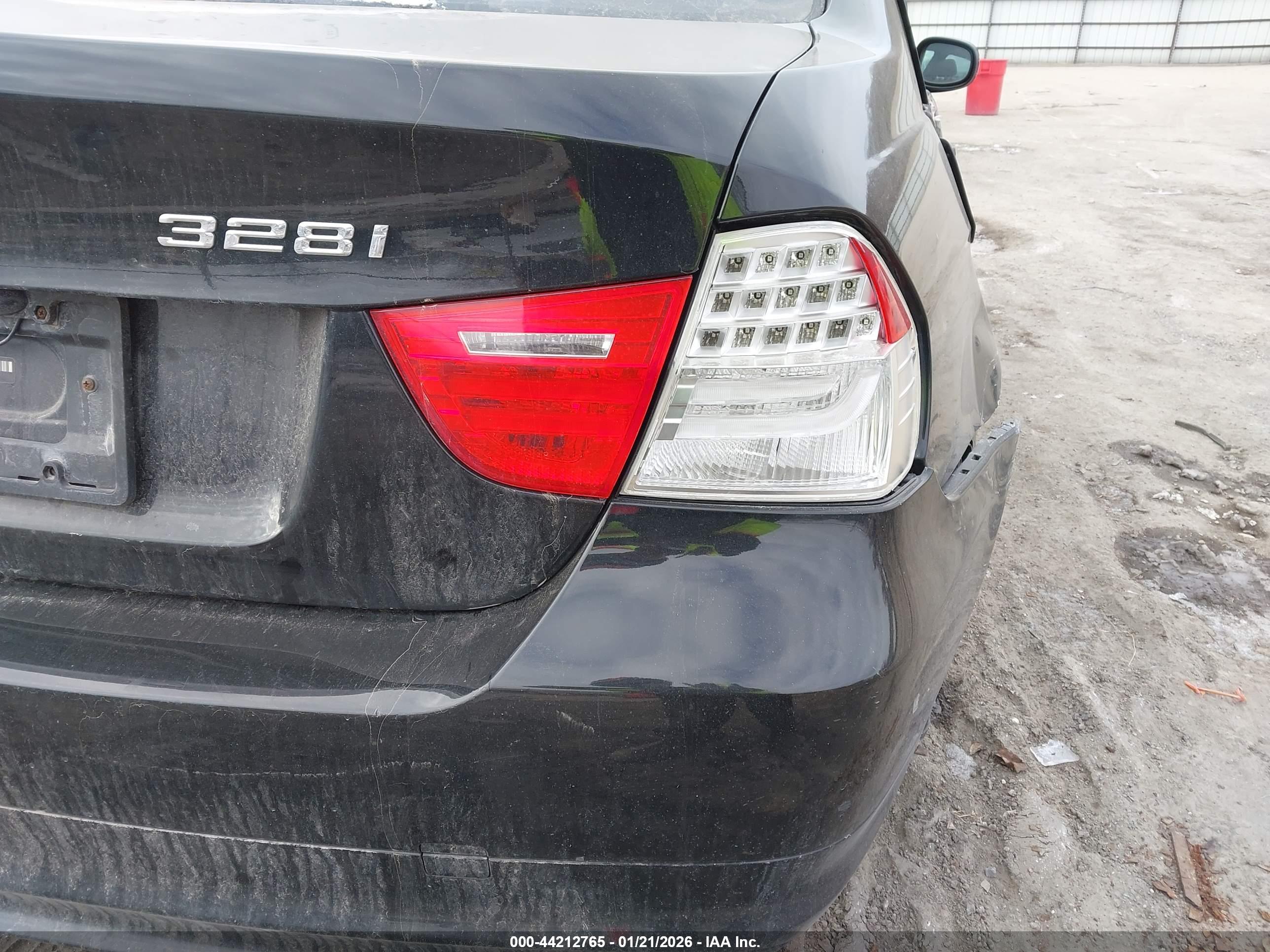 BMW 328I image 6
