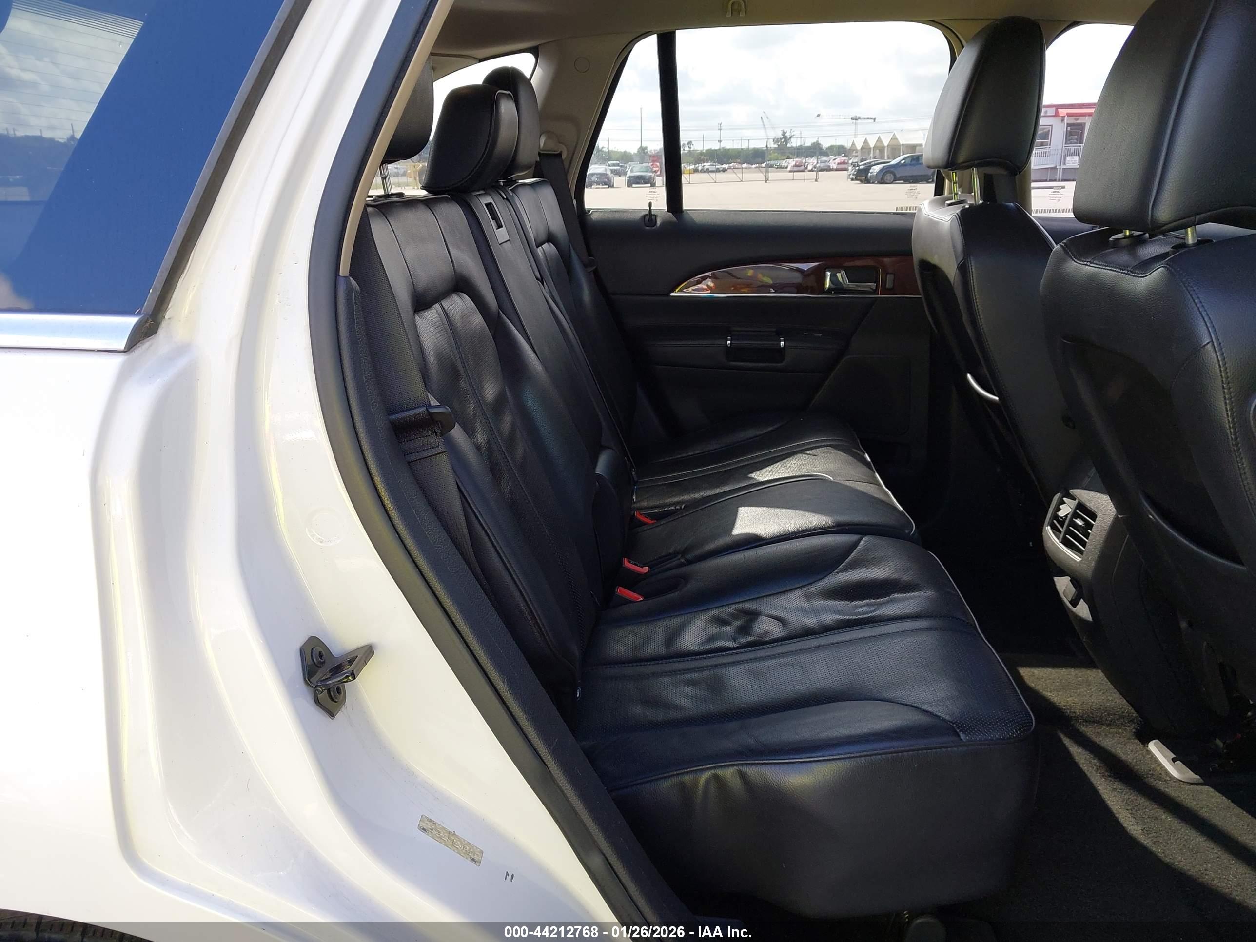LINCOLN MKX image 8