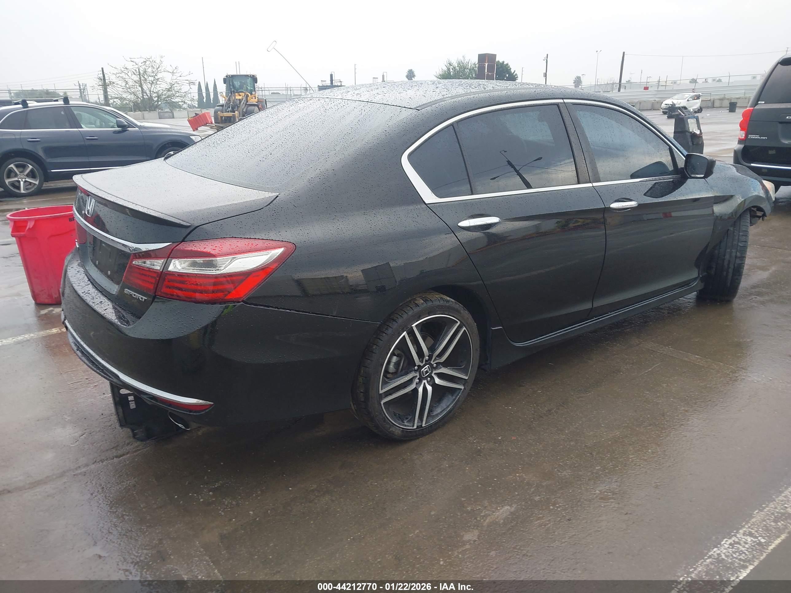 HONDA ACCORD image 4