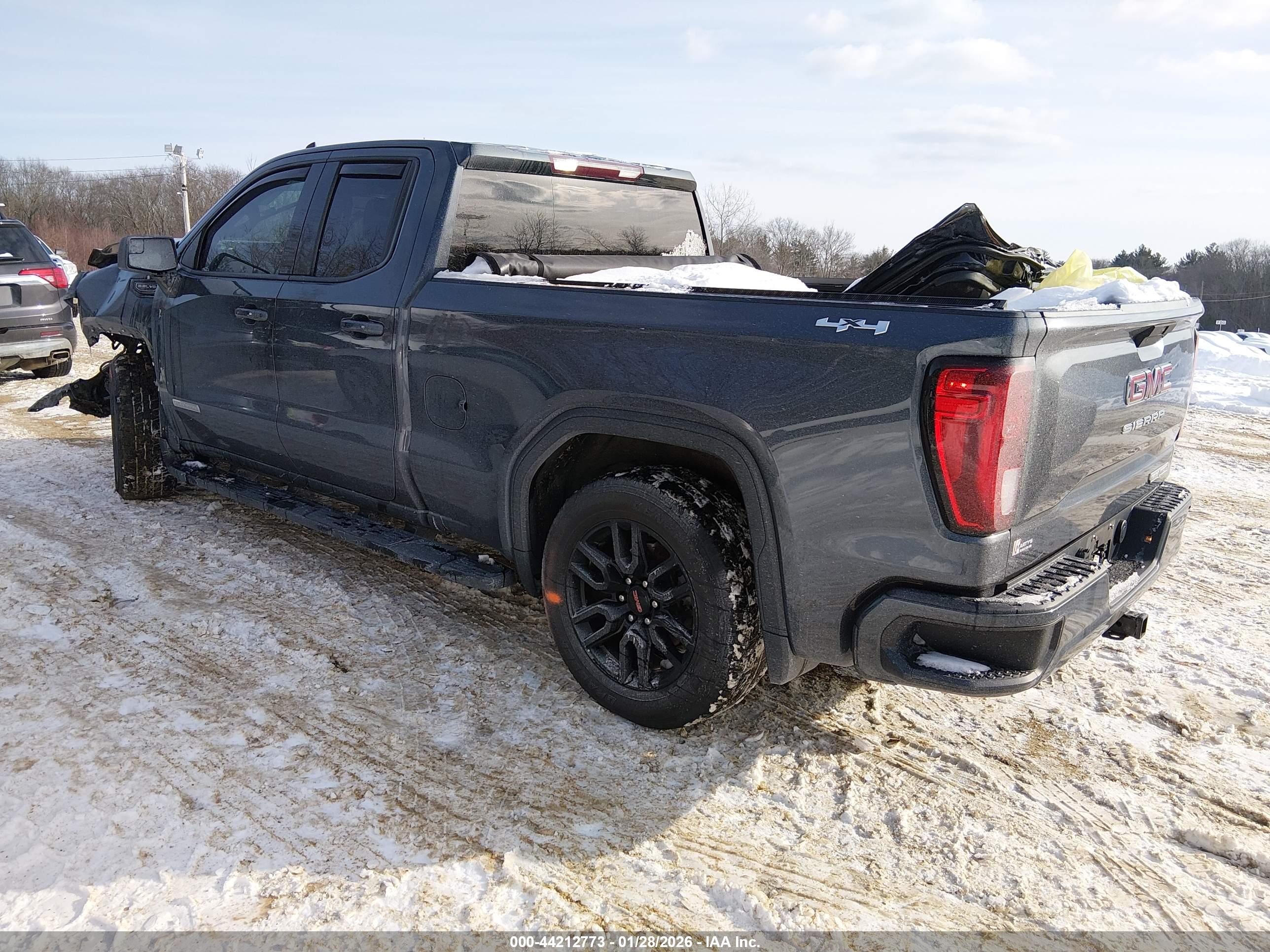 GMC SIERRA image 3